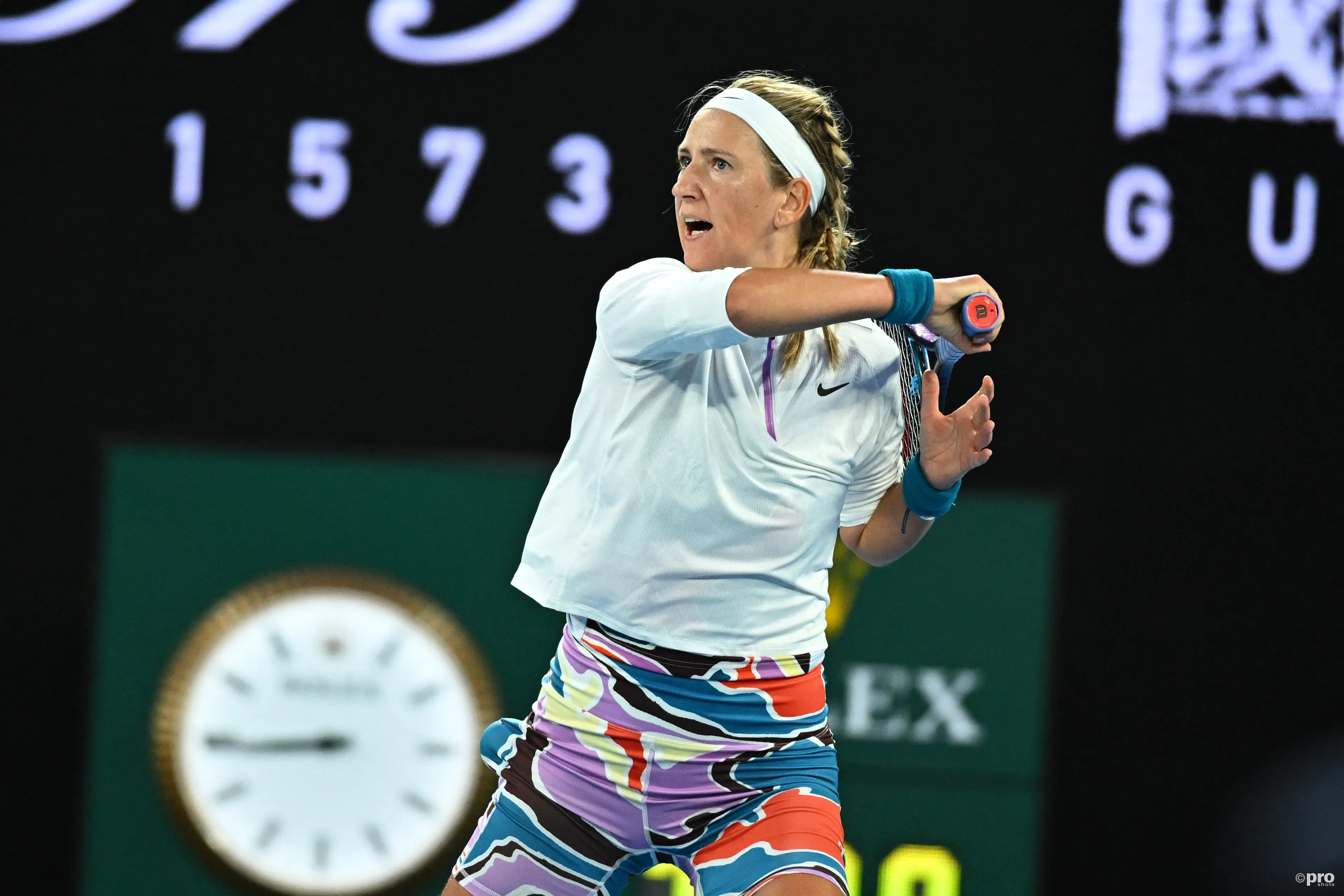 Video: Victoria Azarenka verbringt Familienzeit mit Sohn Leo, spielt mit ihm und seinen Freunden ein "wettbewerbsfähiges Fußballspiel"