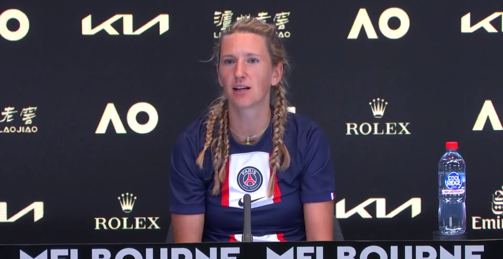 (VIDEO) Former two-time champion Azarenka on love for PSG shared with son Leo after Kenin win: "He wants to play for PSG, that's his dream"