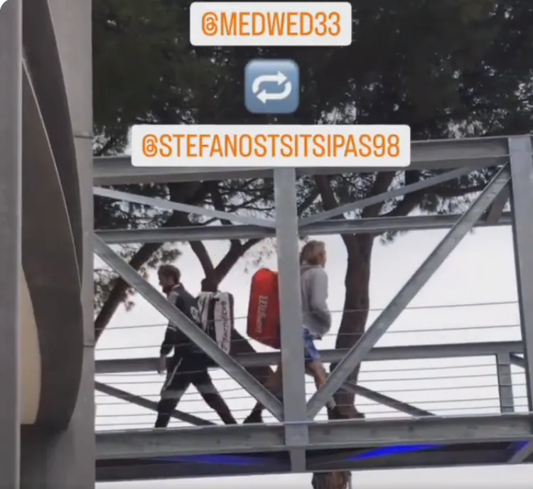 (VIDEO) Medvedev-Tsitsipas feud continues with both not acknowledging each other despite crossing paths