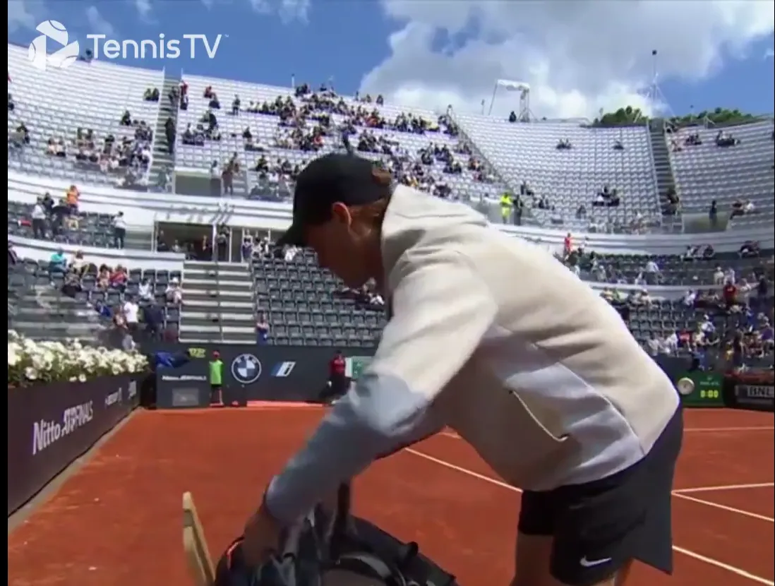 (VIDEO) Centre Court at Rome Open almost deserted despite Sinner playing as ticket prices start at 90 euros