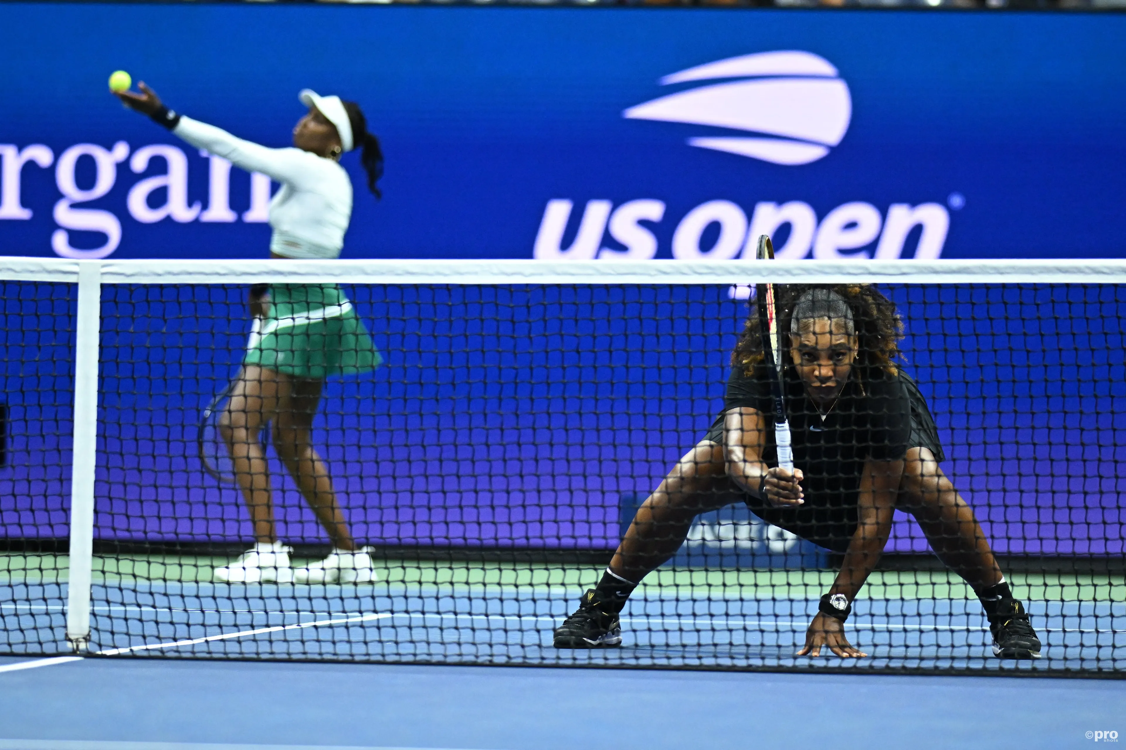 Riley Gaines nutzt den Kampf der Geschlechter bei der Niederlage von Venus und Serena Williams gegen die Nummer 203 der ATP Weltrangliste als Argument gegen die Einbeziehung von Transsexuellen in den Sport: "Sie sind Phänomene für Frauen"