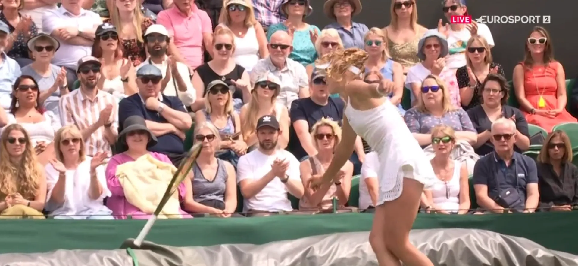 (VIDEO) Moment Andreeva received point penalty in dubious call gifting match point to Keys at Wimbledon