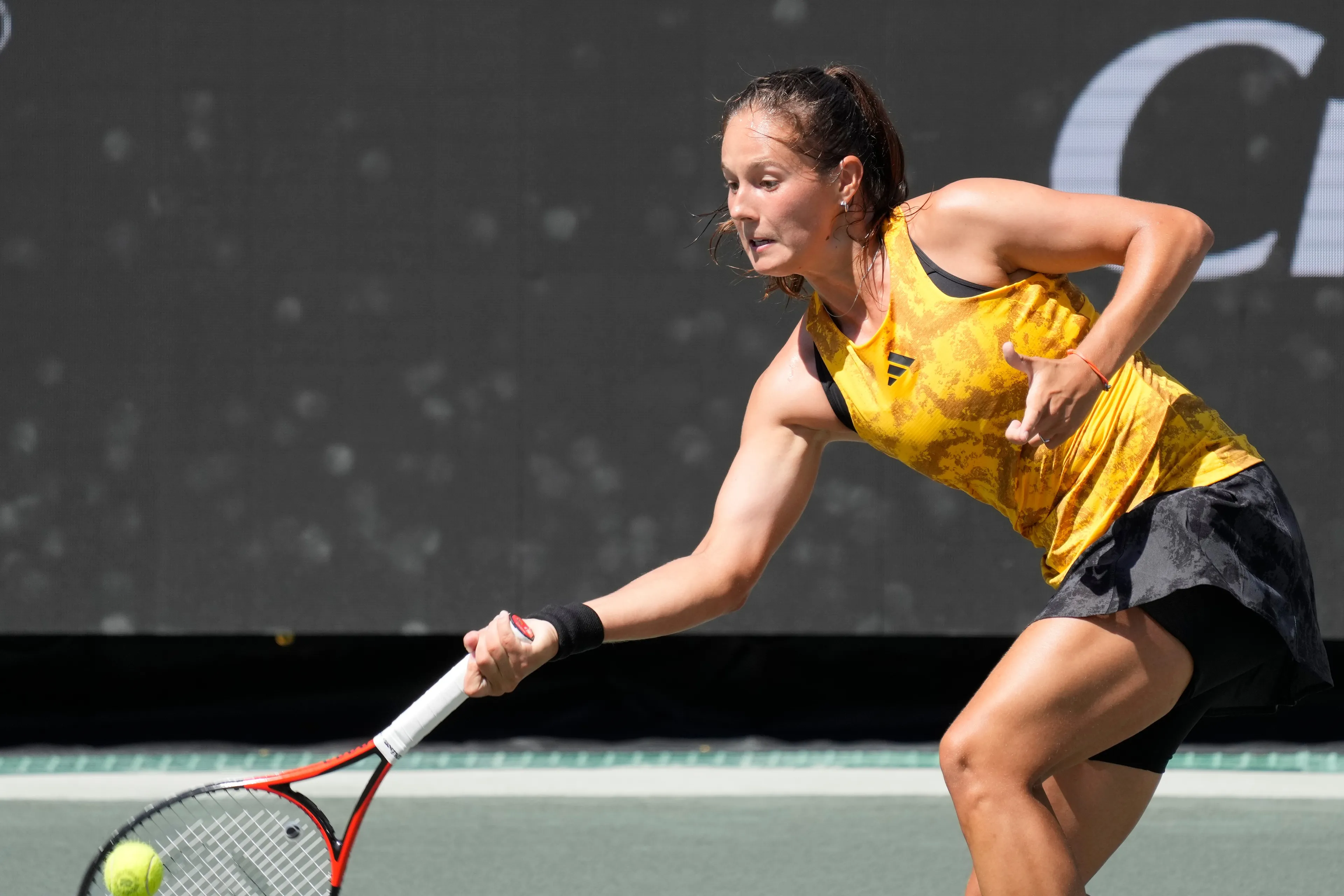 "Es gibt einfach kein Zurück mehr, ich bereue es nicht einmal ein Prozent": Kasatkina kann nicht nach Russland zurückkehren, weil sie homosexuell ist und den Krieg anprangert