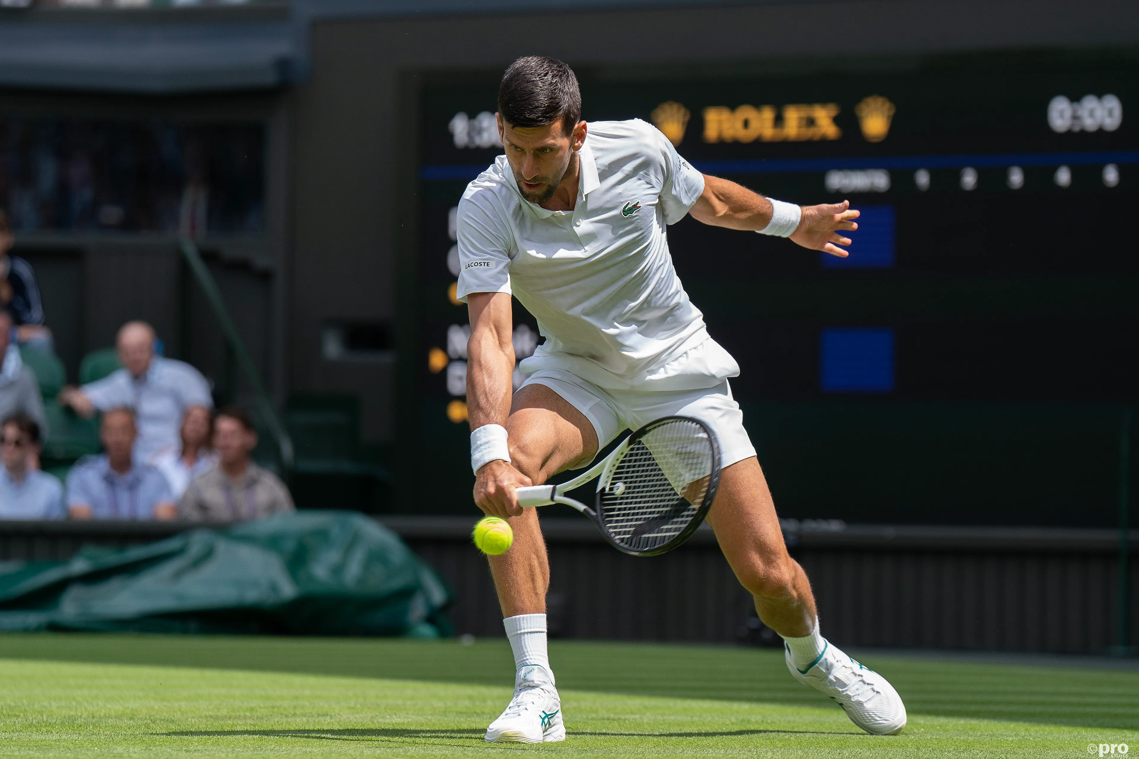 Dominanter Djokovic schickt Thompson nach Hause und zieht in die dritte Runde von Wimbledon ein