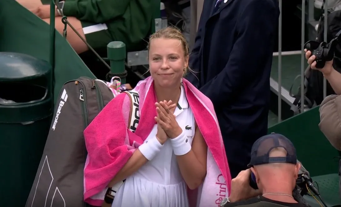 Anett Kontaveit's career comes to a close aged 27 at 2023 Wimbledon after defeat to Bouzkova
