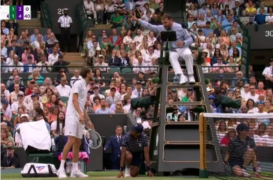 Medvedev given warning for hitting ball at camera operator after late hit towards the stands