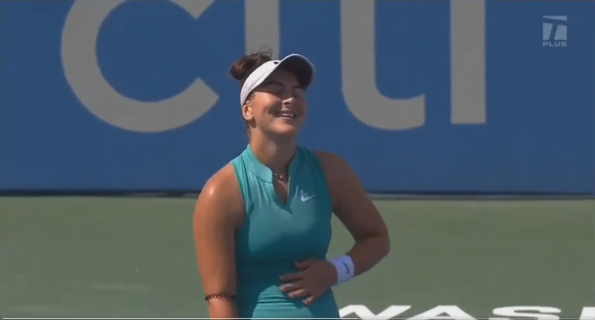 (VÍDEO) Andreescu ríe incrédula ante la imposible defensa ganadora de Kostyuk