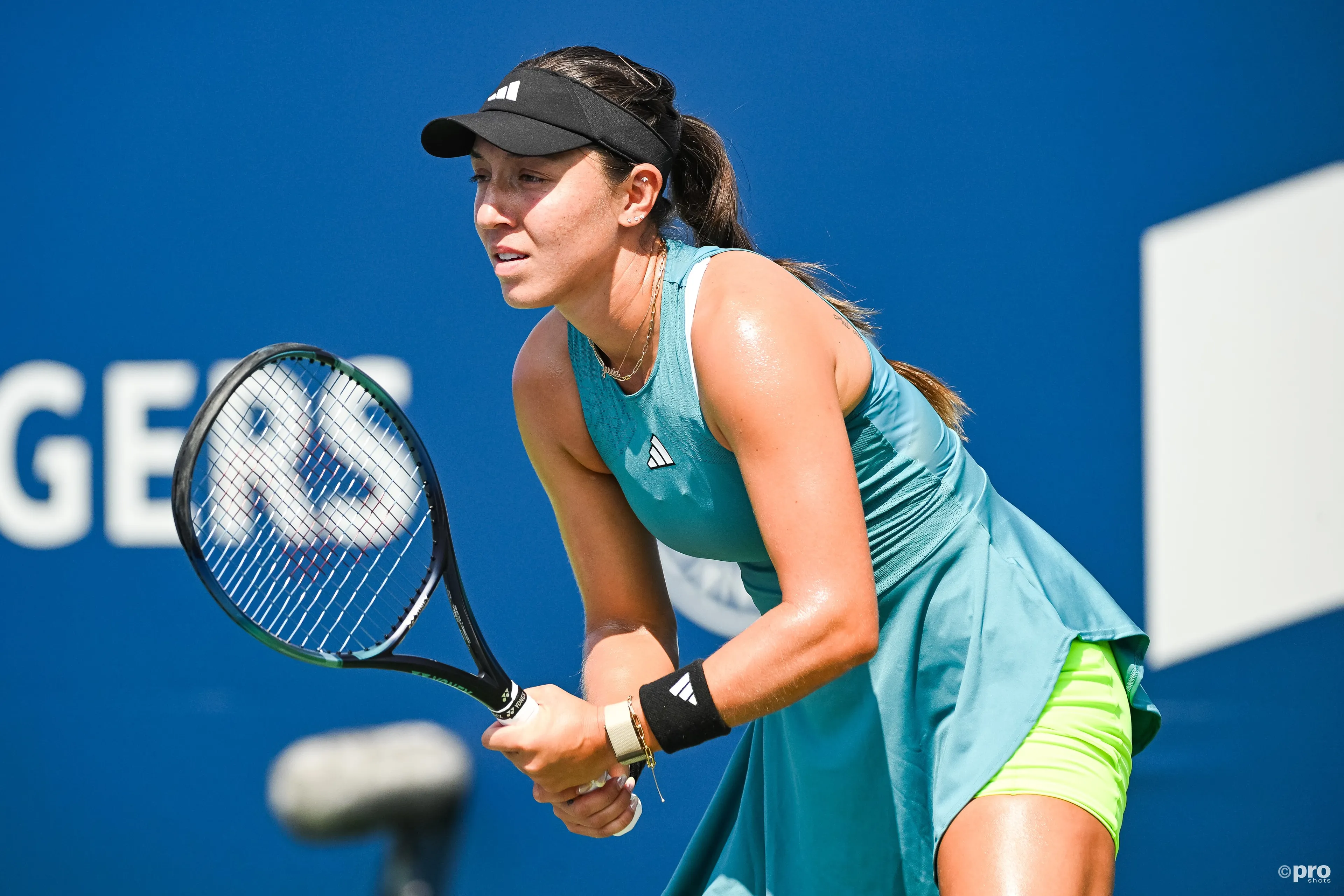Pegula's unstoppable performance against Samsonova secures her second WTA 1000 title at Canadian Open
