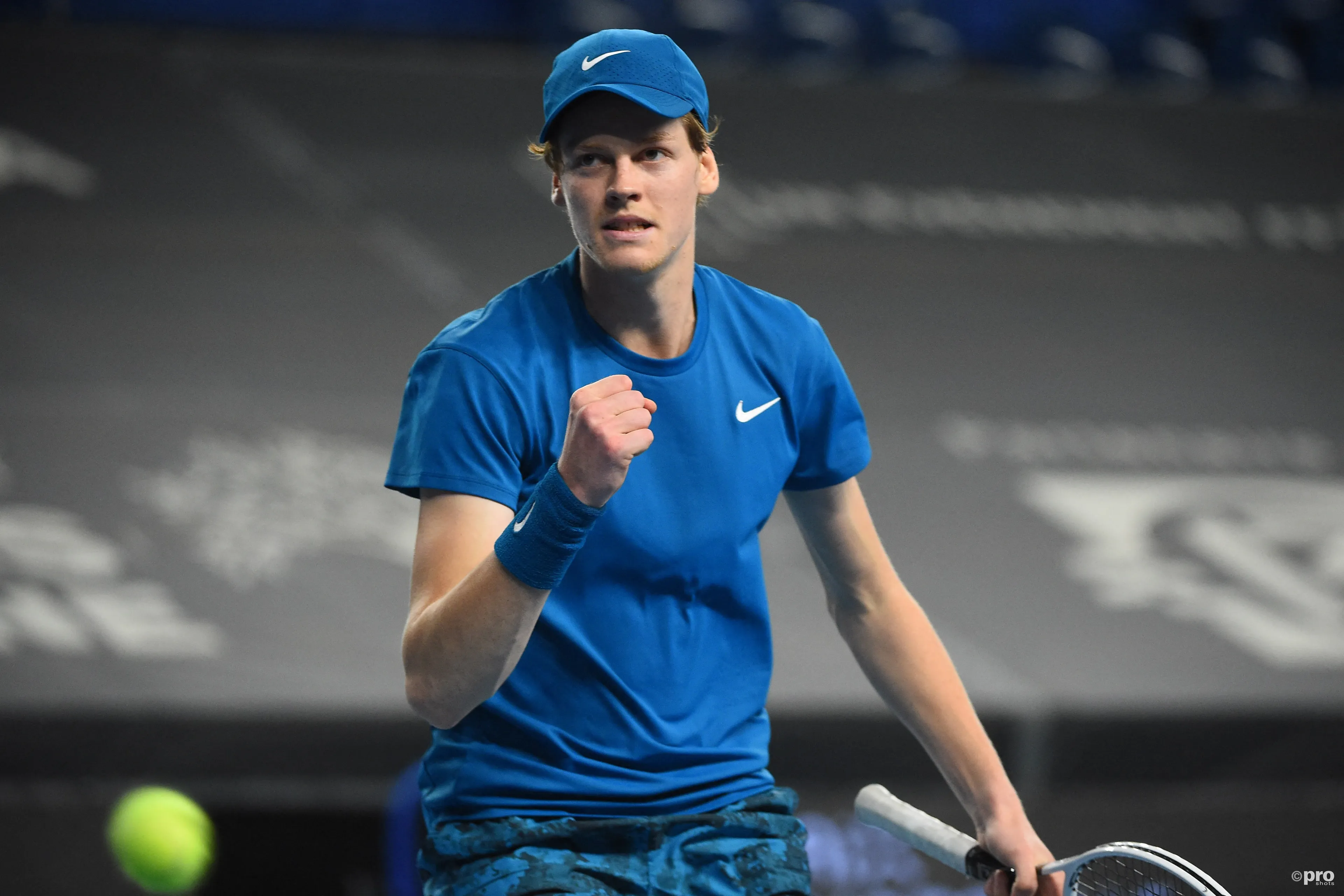 CRÓNICA | Jannik Sinner se corona aplastando a Alex de Miñaur y dándole a Italia la segunda Copa Davis de su historia en una semana mágica