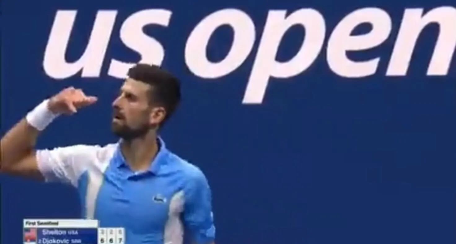 (VIDEO) Djokovic macht sich über Shelton lustig und legt nach dem US Open-Finale das Telefon auf