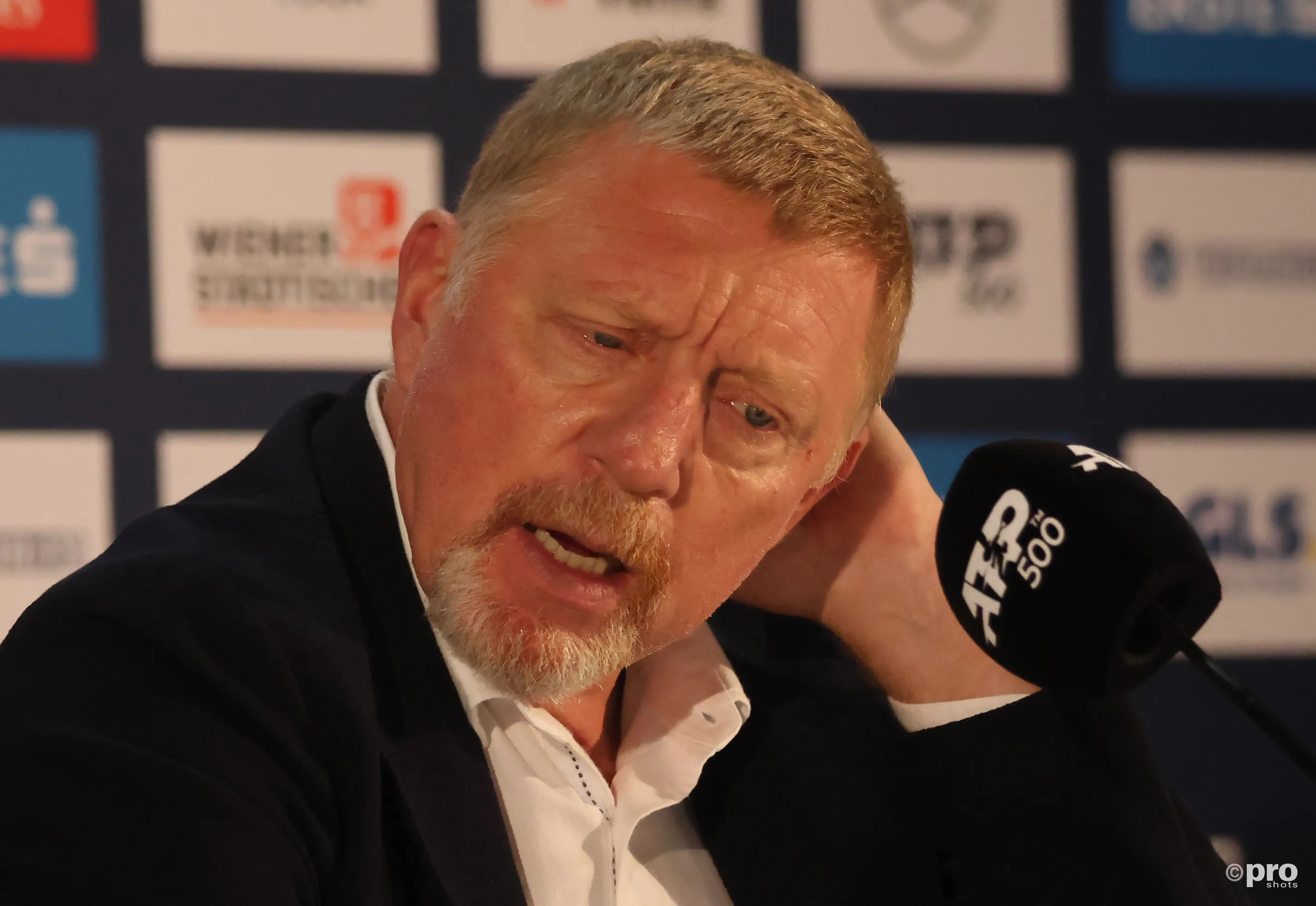 Boris Becker cumple su primer objetivo con Holger Rune pese a su derrota en París ante Novak Djokovic: Clasificarse para las ATP Finals