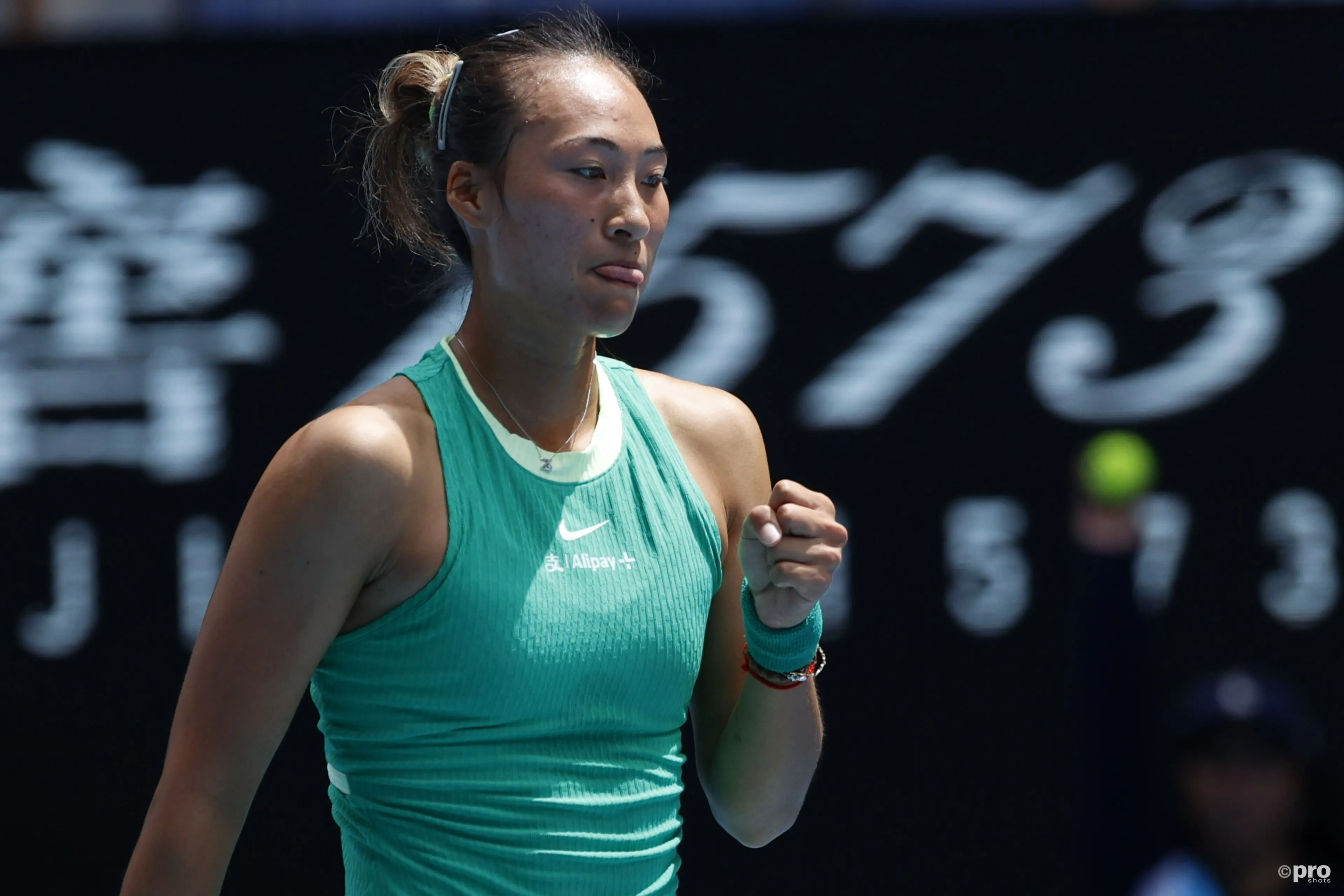 "If I lose, I will give basic respect, and that's it": Zheng Qinwen takes on post-match handshakes