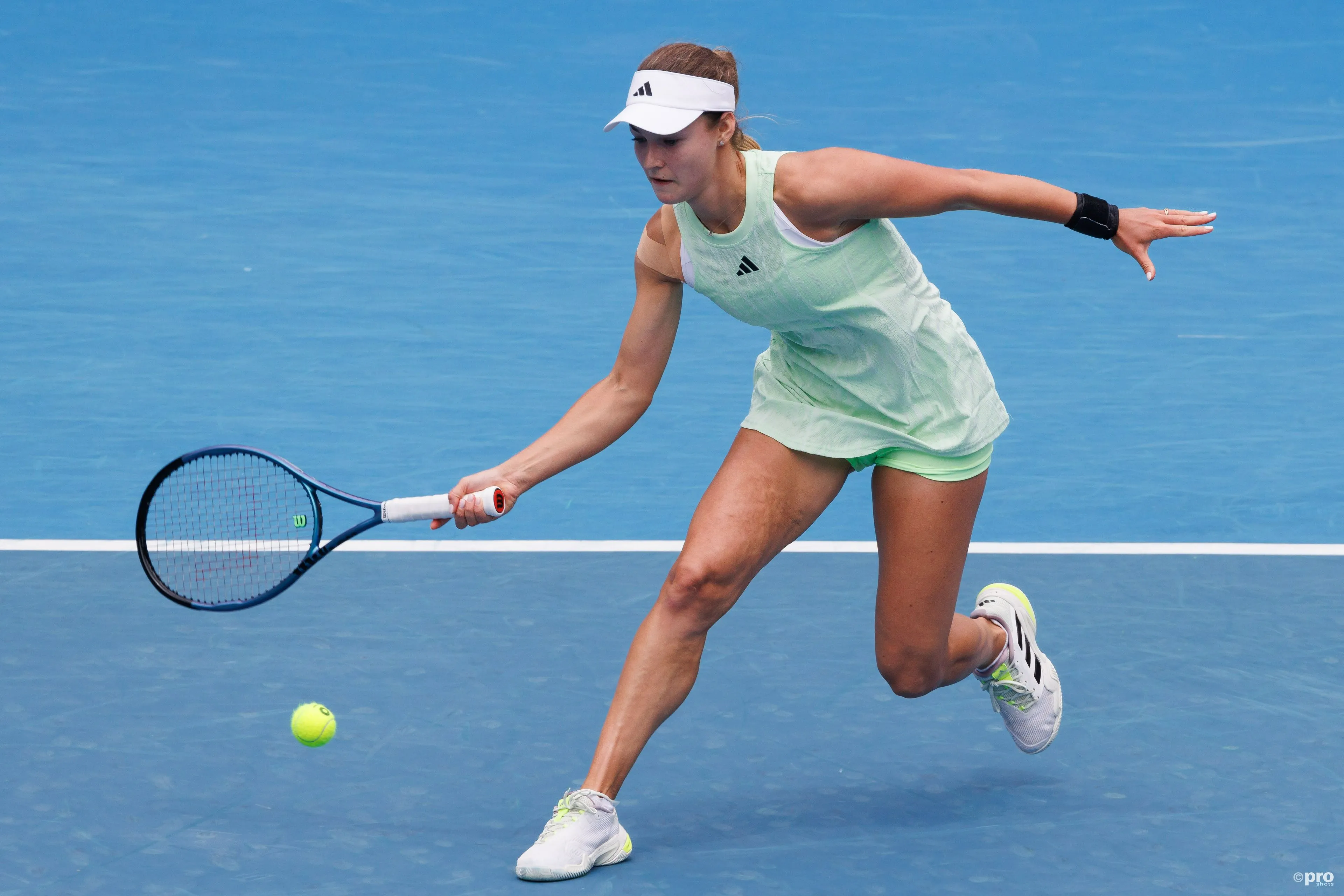 Reviravolta sensacional: Anna KALINSKAYA surpreende ao vencer Coco GAUFF no Dubai