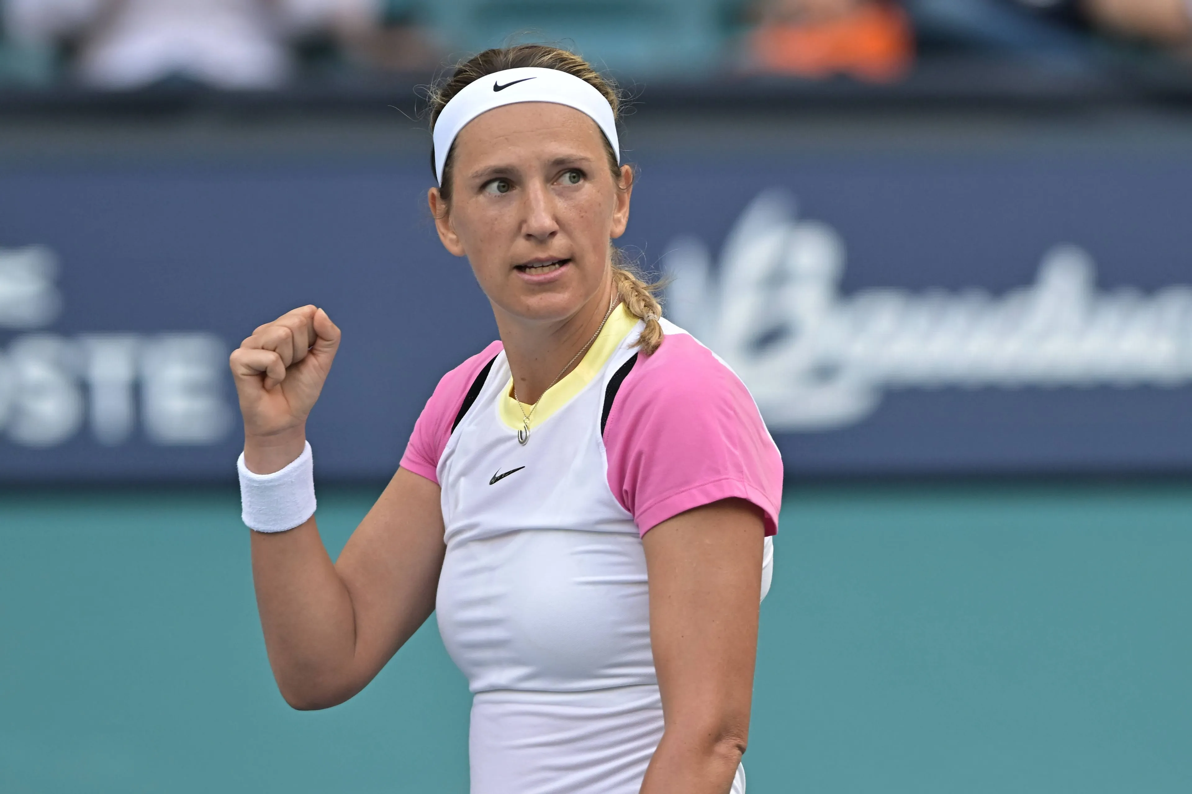 Victoria Azarenka becomes latest to take a photo of a dodgy line call after Aryna Sabalenka Stuttgart incident