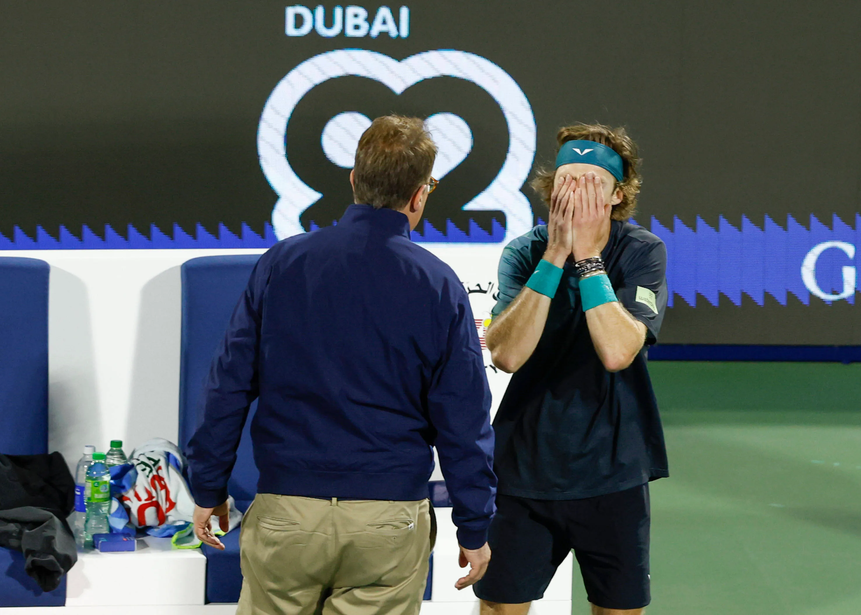 "Rublev kann nicht so verärgert sein", sagt Andy Roddick und äußert sich zum Ausfallsdrama, das die Tenniswelt spaltet