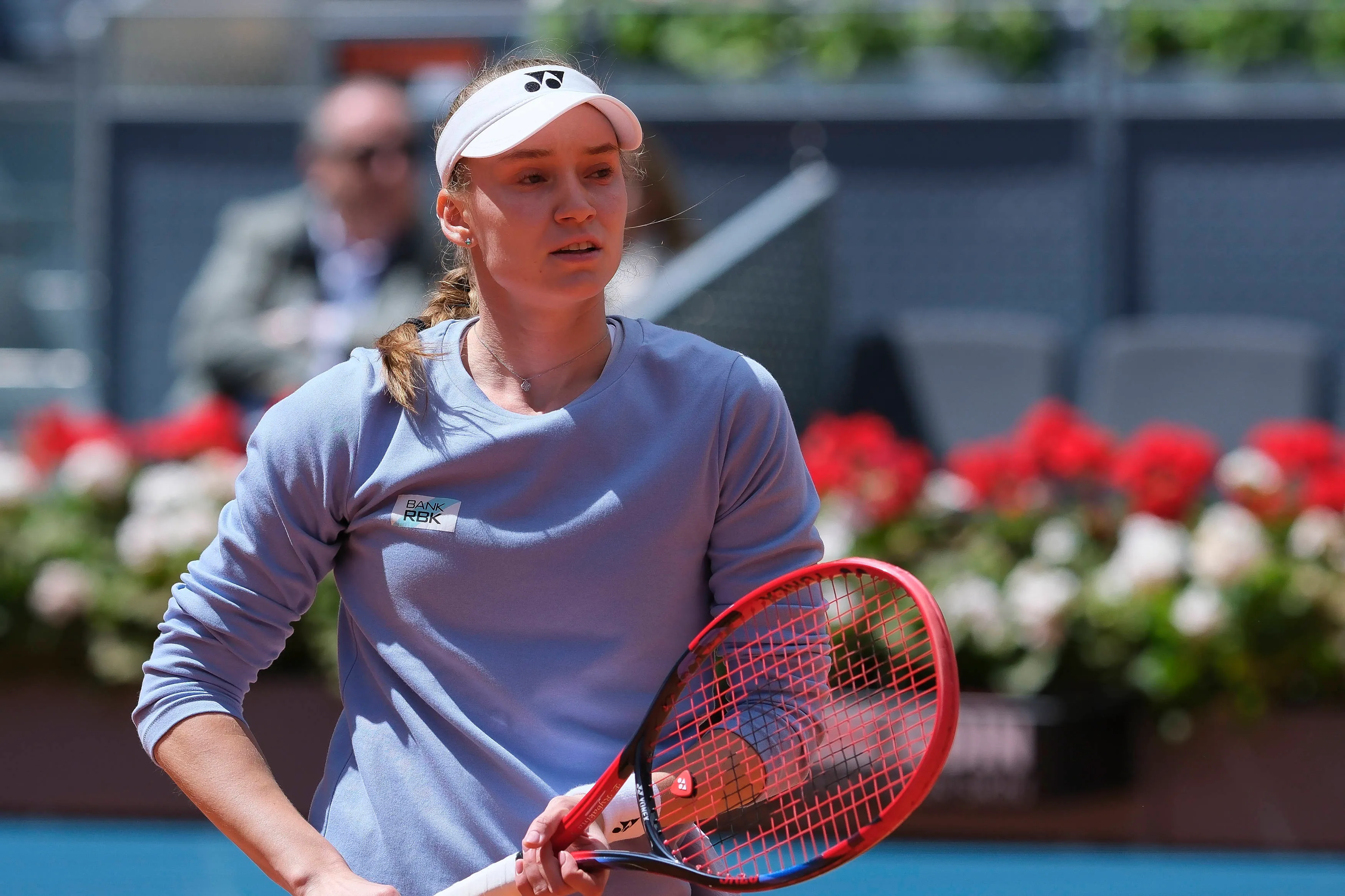 Elena Rybakina celebrates her 25th birthday with bouquets and thanks fans