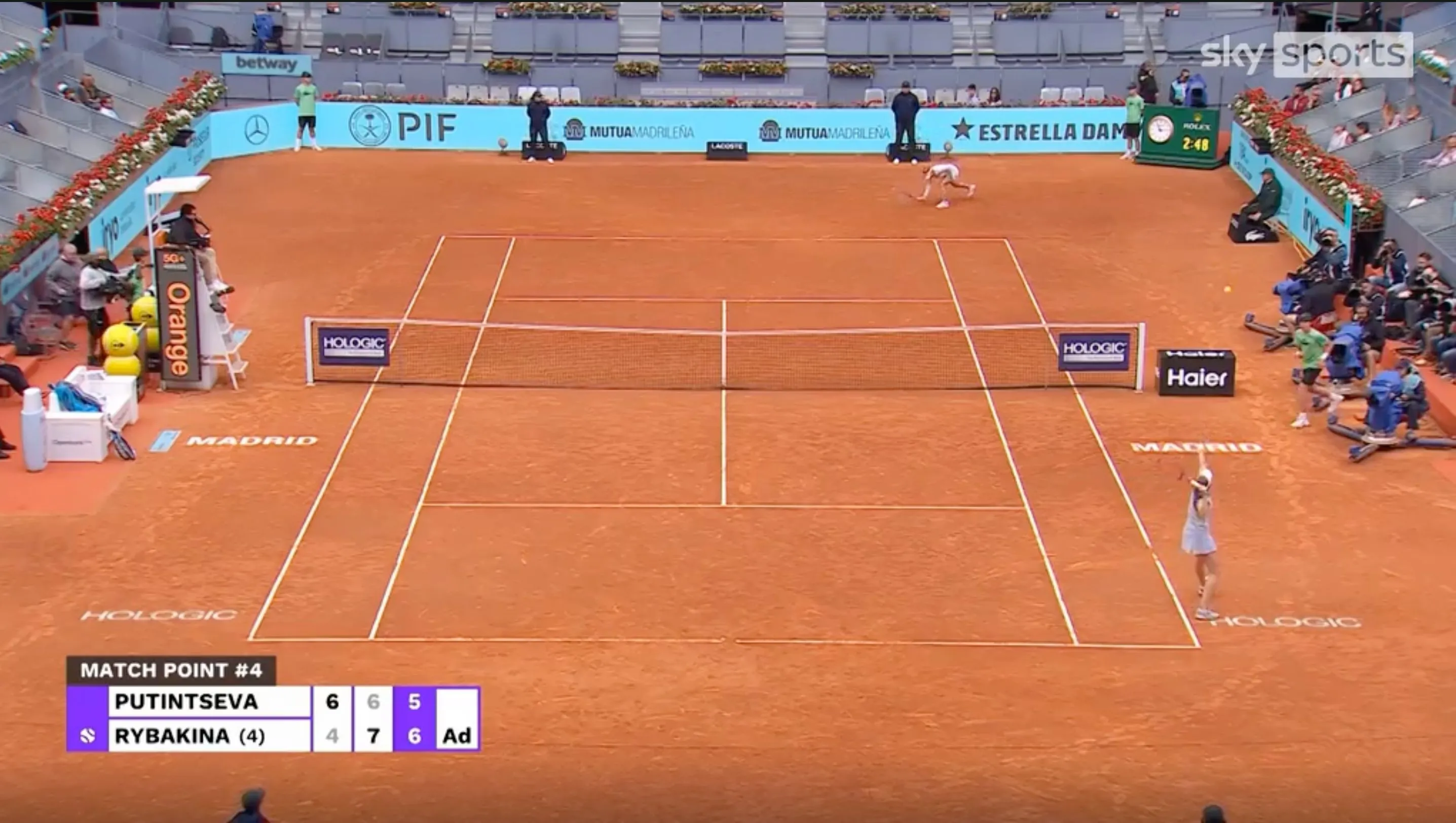 (VIDEO) Yulia Putintseva brutally destroys racquet after throwing away Elena Rybakina tie at Madrid Open