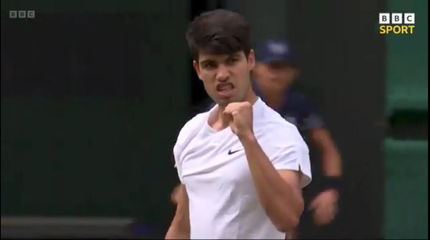 (VIDEO) One way flight to Euro 2024 Final? Carlos Alcaraz goes two sets up on Novak Djokovic at Wimbledon in double quick time