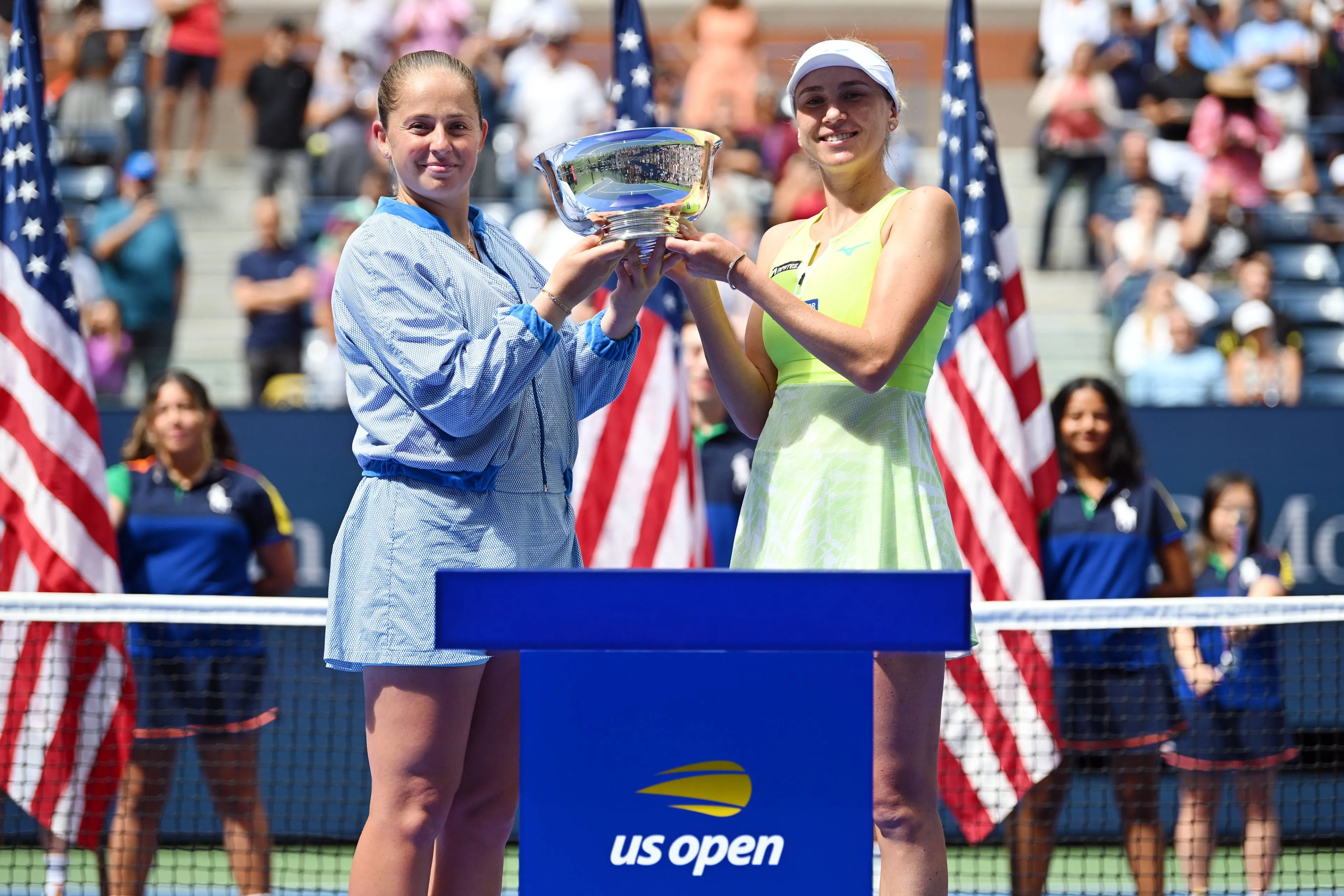Jessica Pegula le envía un regalo especial para la campeona de dobles del US Open que tuvo que posponer su boda para jugar