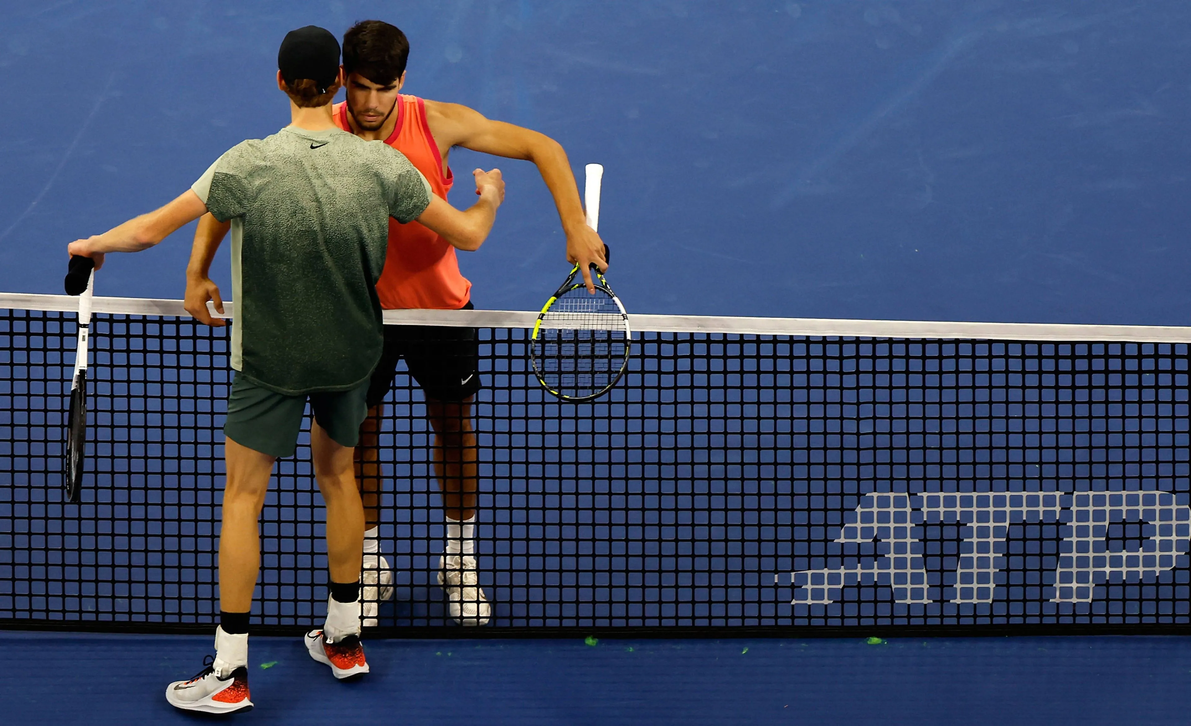 Carlos Alcaraz, tras viajar de Pekin a Shanghai junto a Jannik Sinner: "En otros deportes sería imposible"