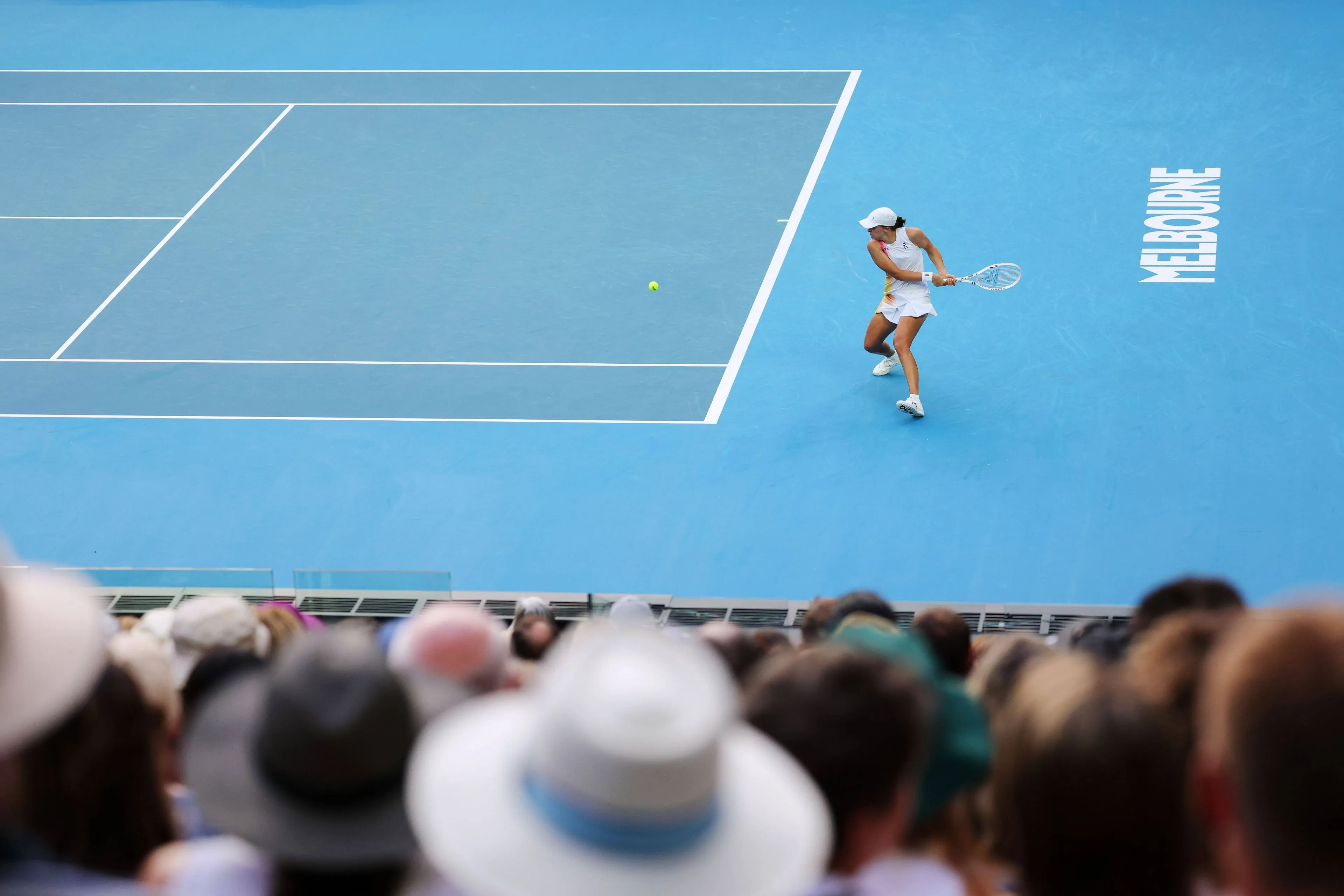 Iga Swiatek stops Eva Lys' Lucky Loser journey at 2025 Australian Open