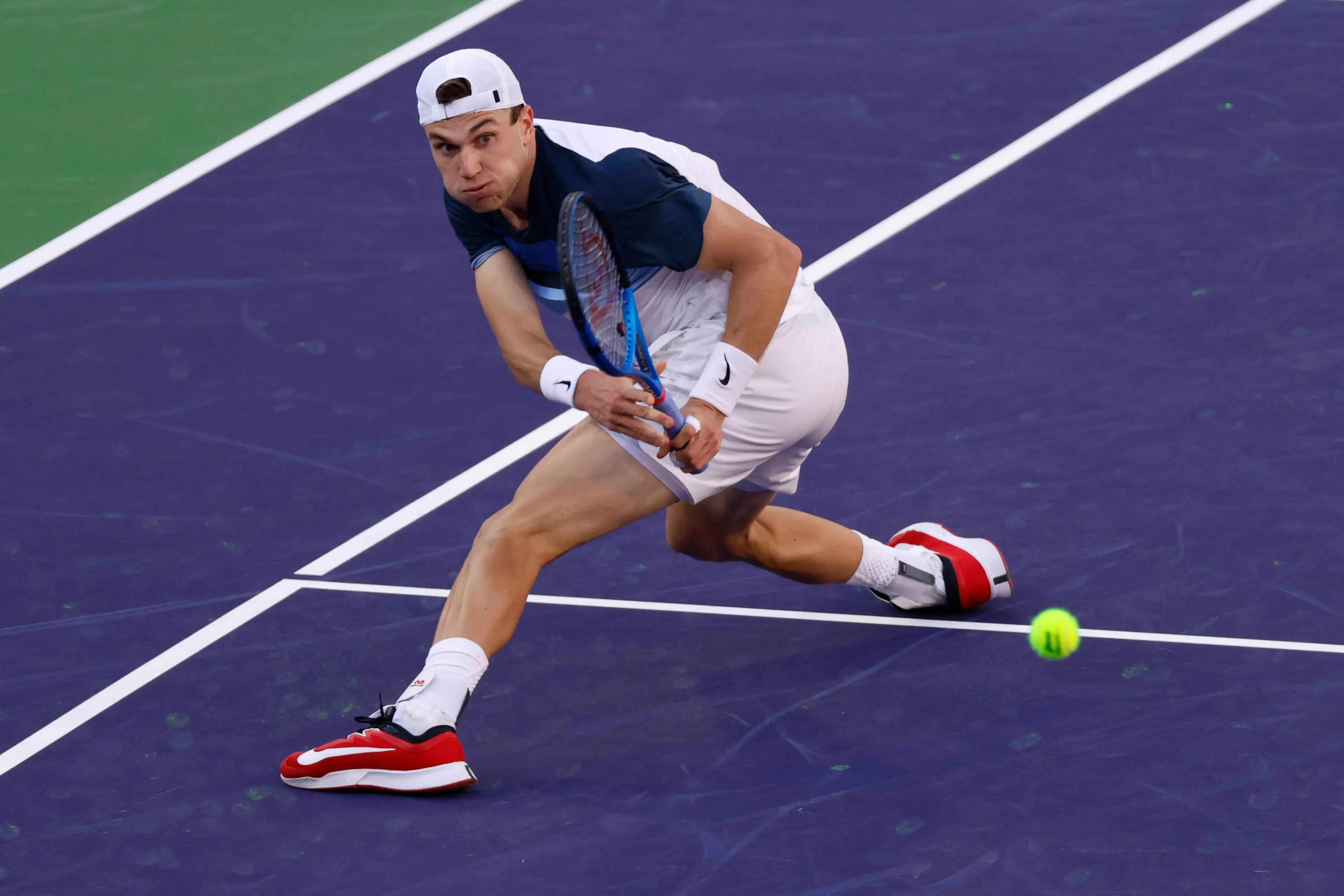 (VÍDEO) La victoria de Jack Draper contra Carlos Alcaraz en Indian Wells, envuelta en la polémica tras caer en el caos del VAR