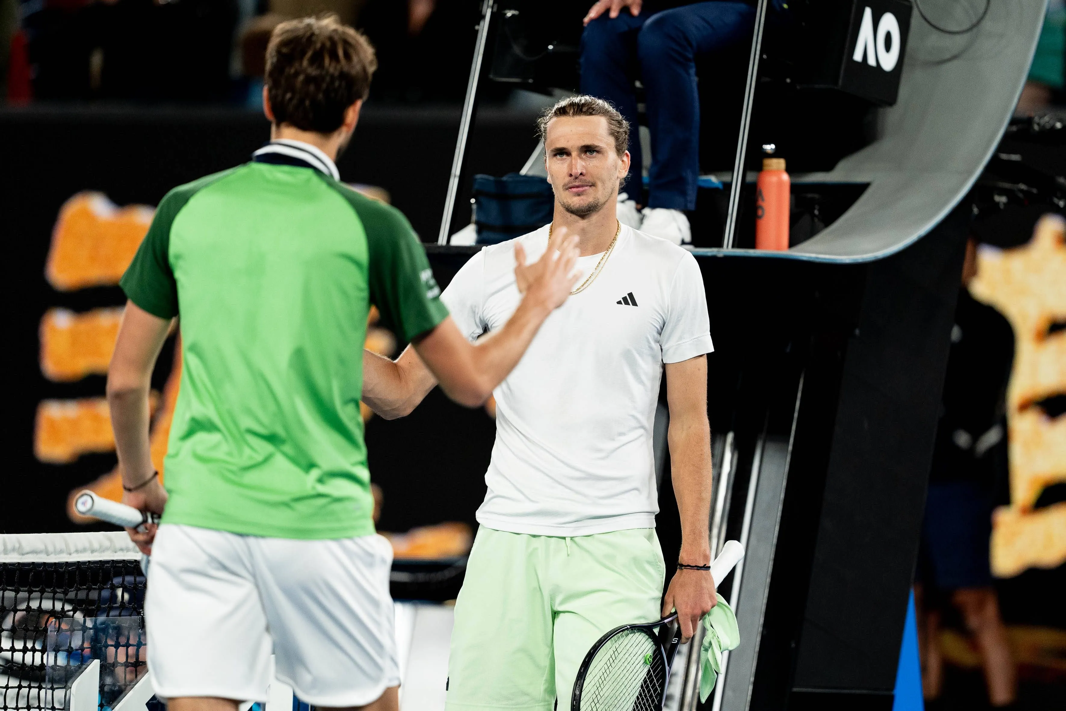 Alexander Zverev erinnert sich an Daniil Medvedevs "Coaching" Ratschläge, die ihm zum Sieg im entscheidenden Match verhalfen