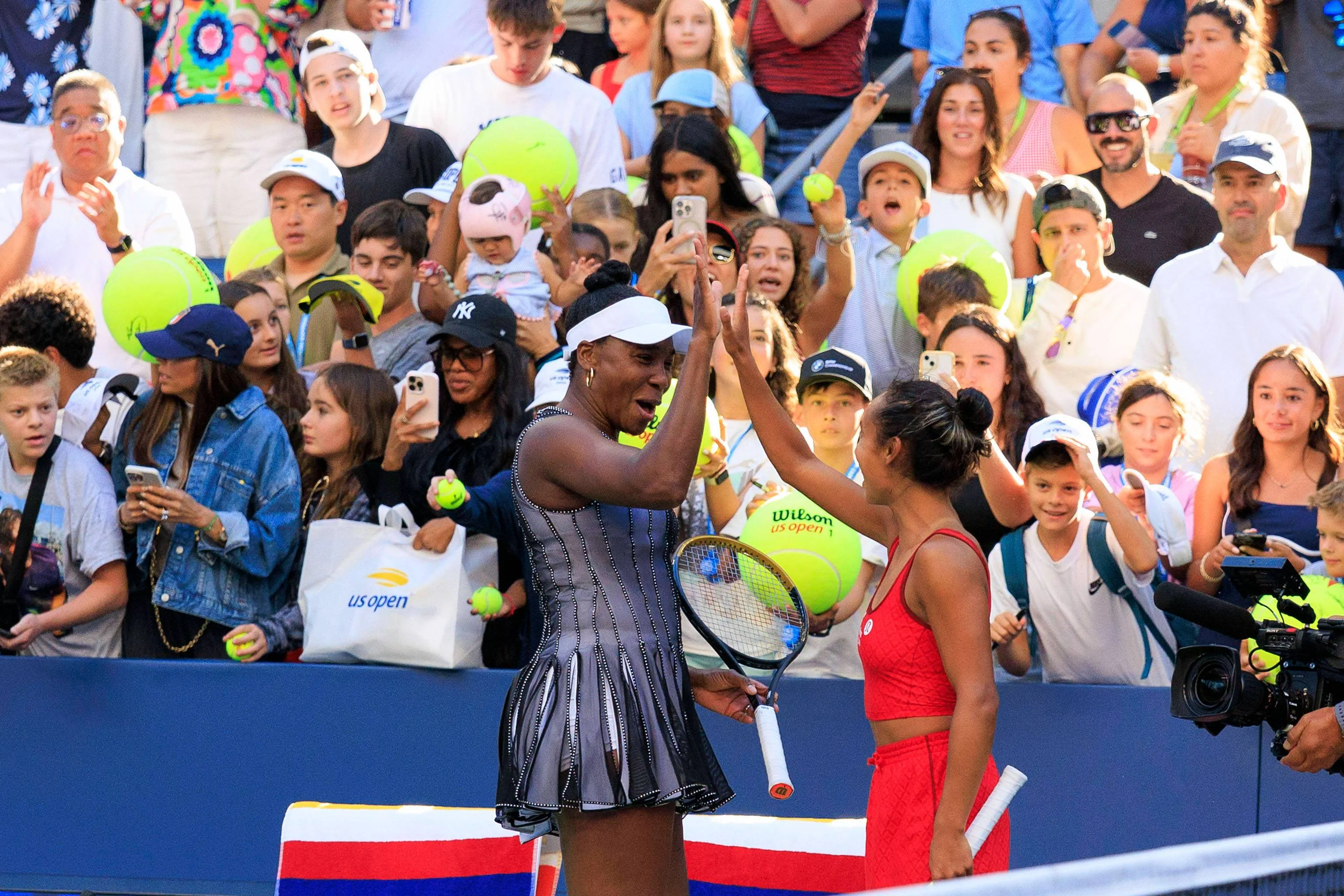 Title contenders? Venus Williams and Leylah Fernandez storm into US Open quarterfinals