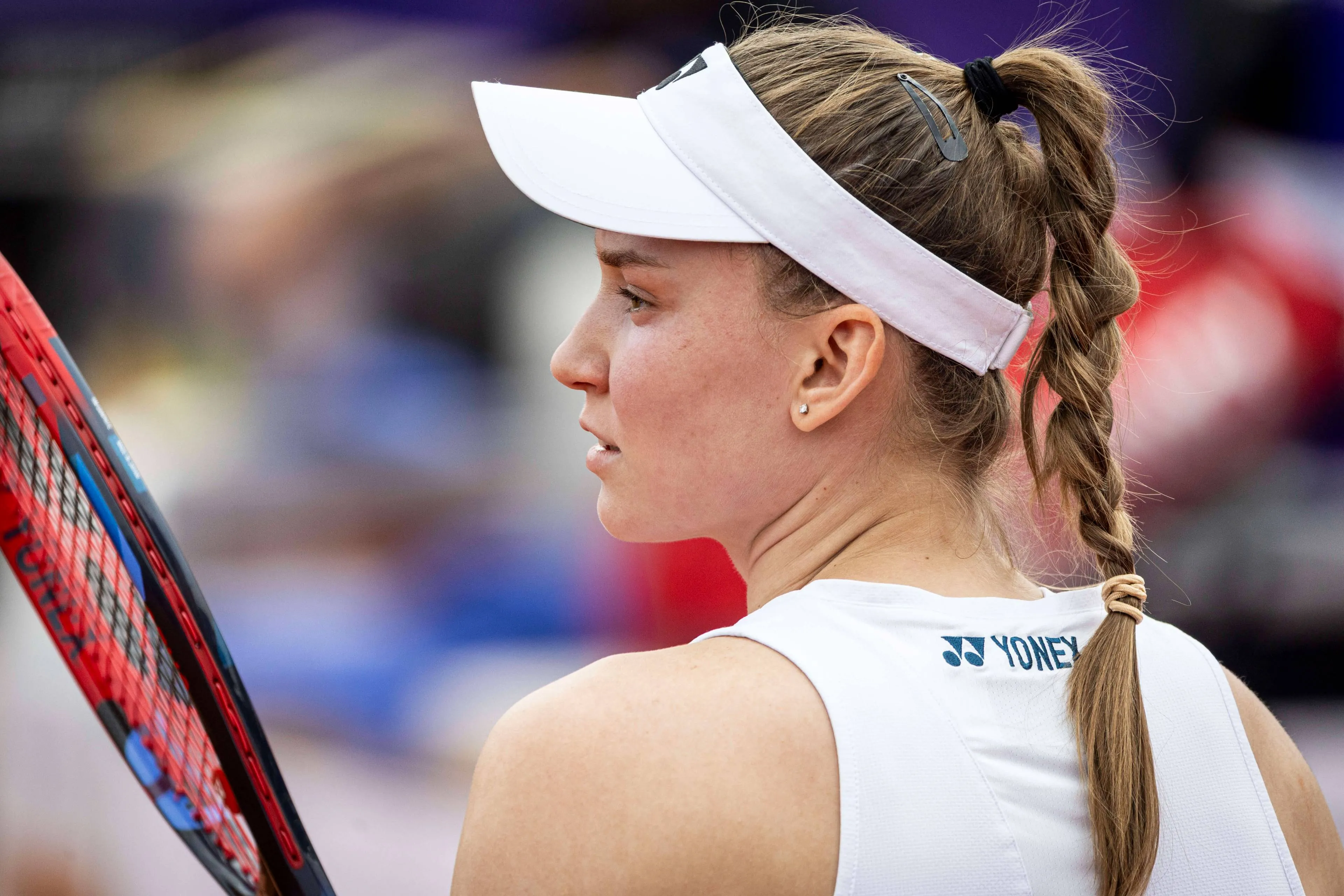 “Pensei: ‘OK, se não correr a meu favor, vou de férias mais cedo’”: Elena Rybakina sobre o seu triunfo inesperado nas WTA Finals