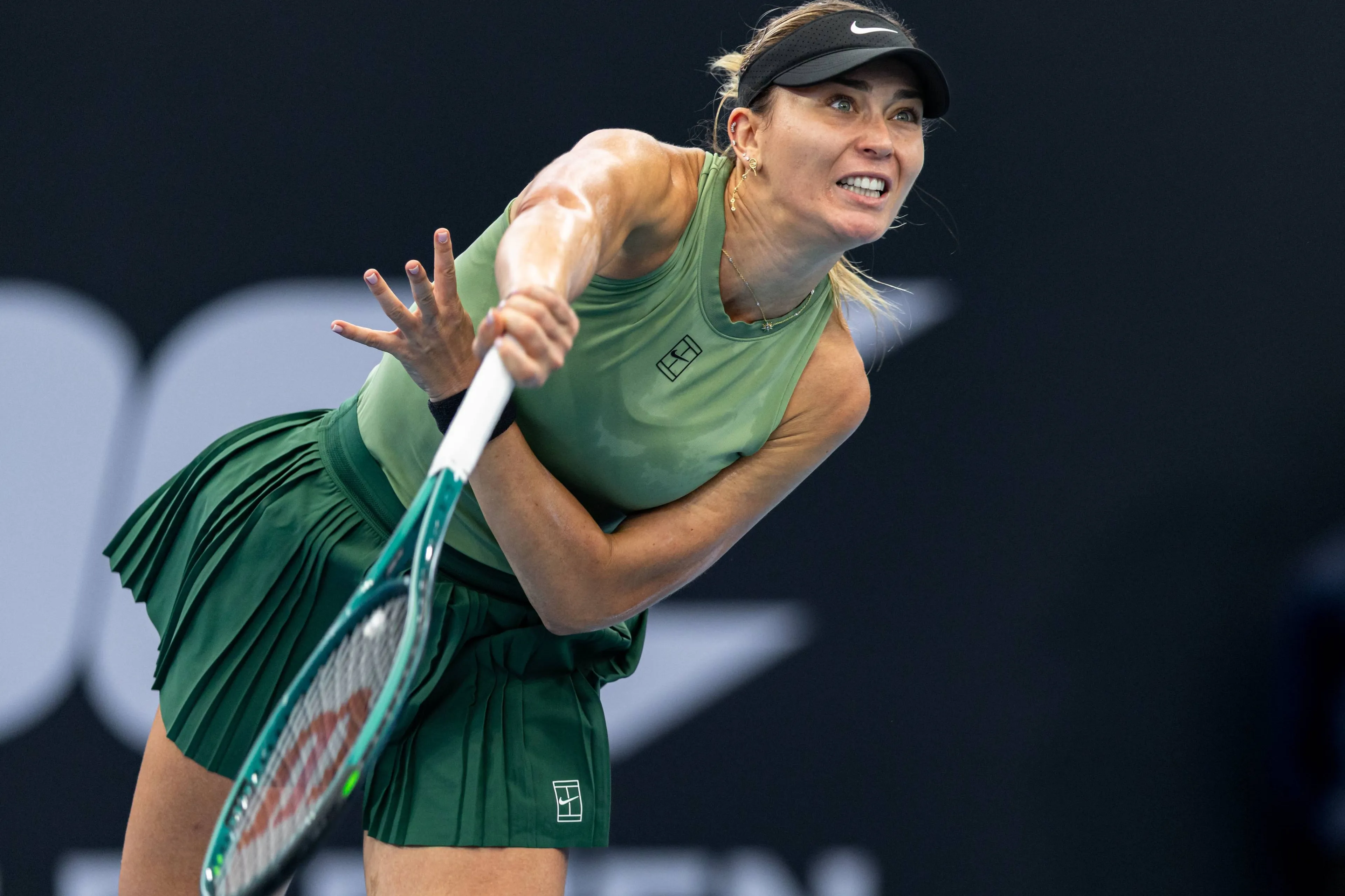 Badosa at full stretch