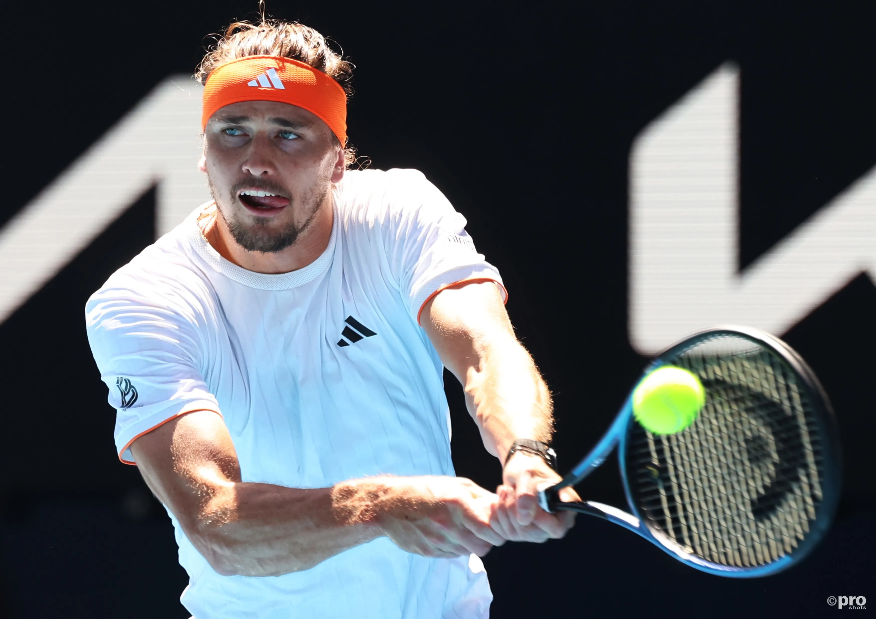 Alexander Zverev hits ball.