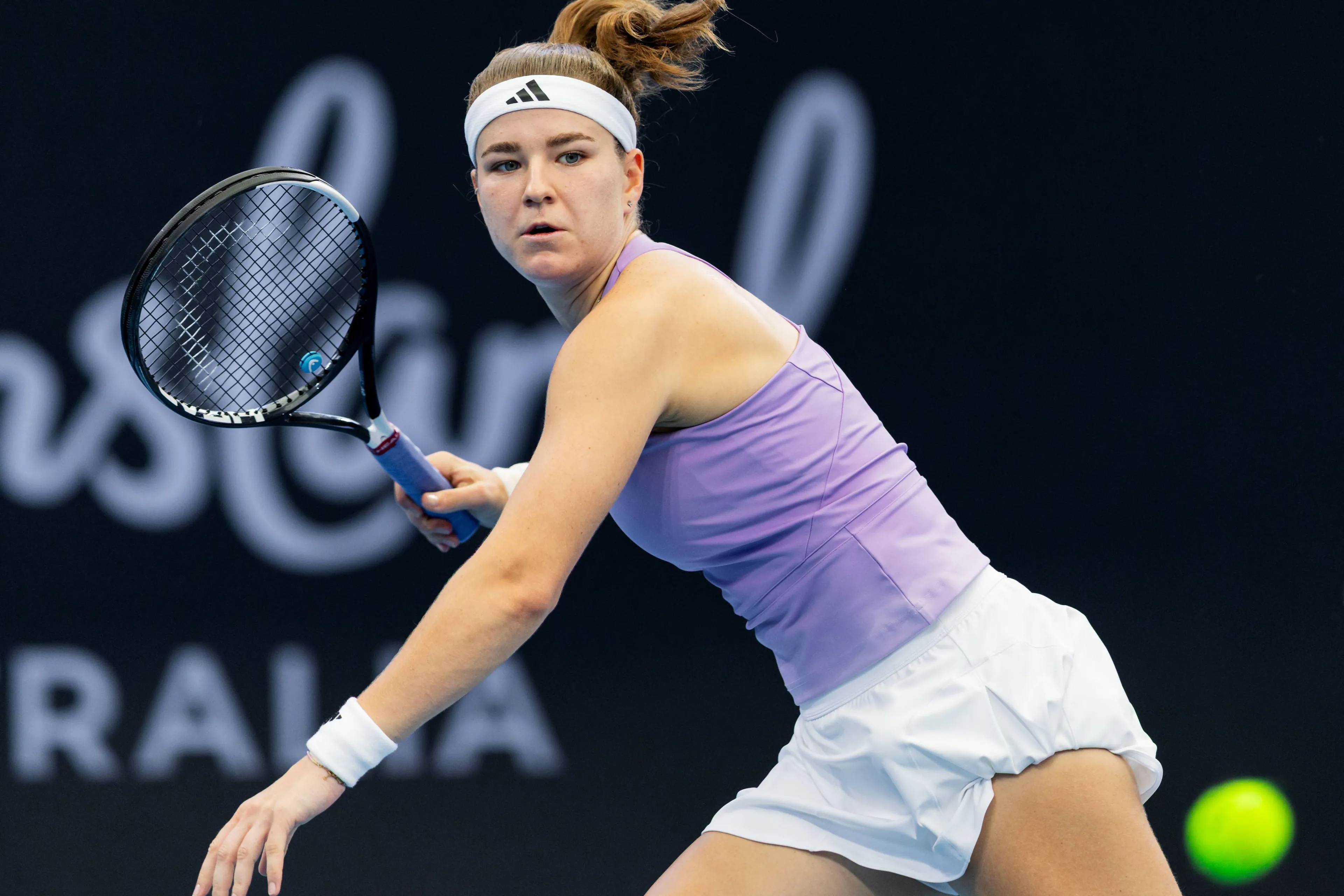 Muchova at full stretch