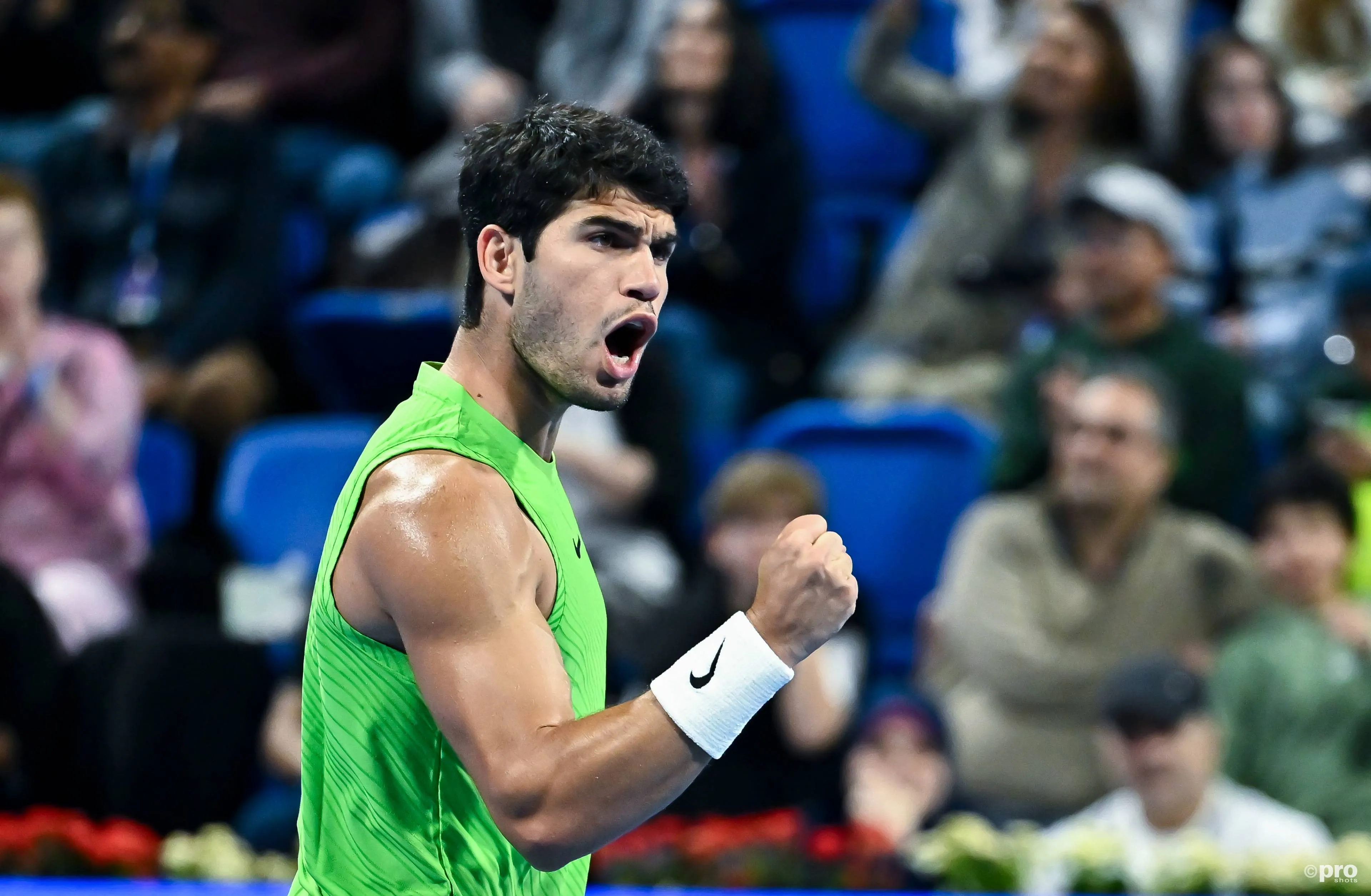 Carlos Alcaraz celebra un punto en el Qatar Open 2026