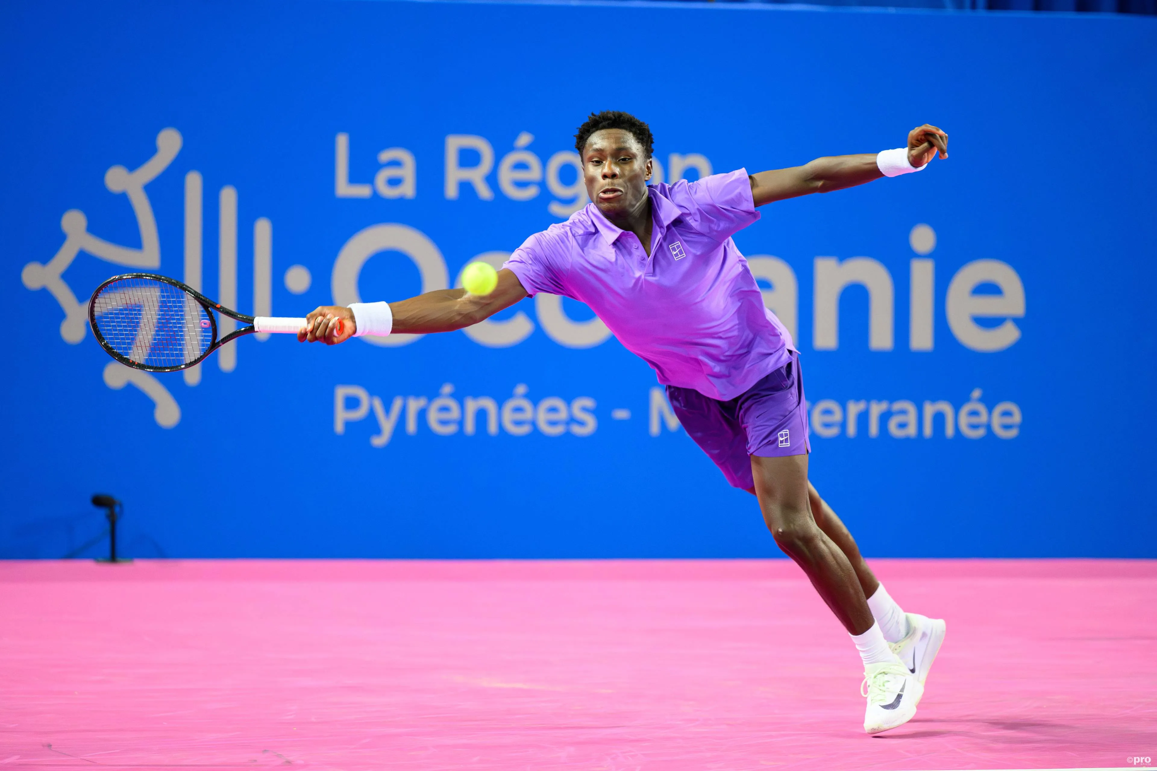 Moise Kouame in voller Streckung