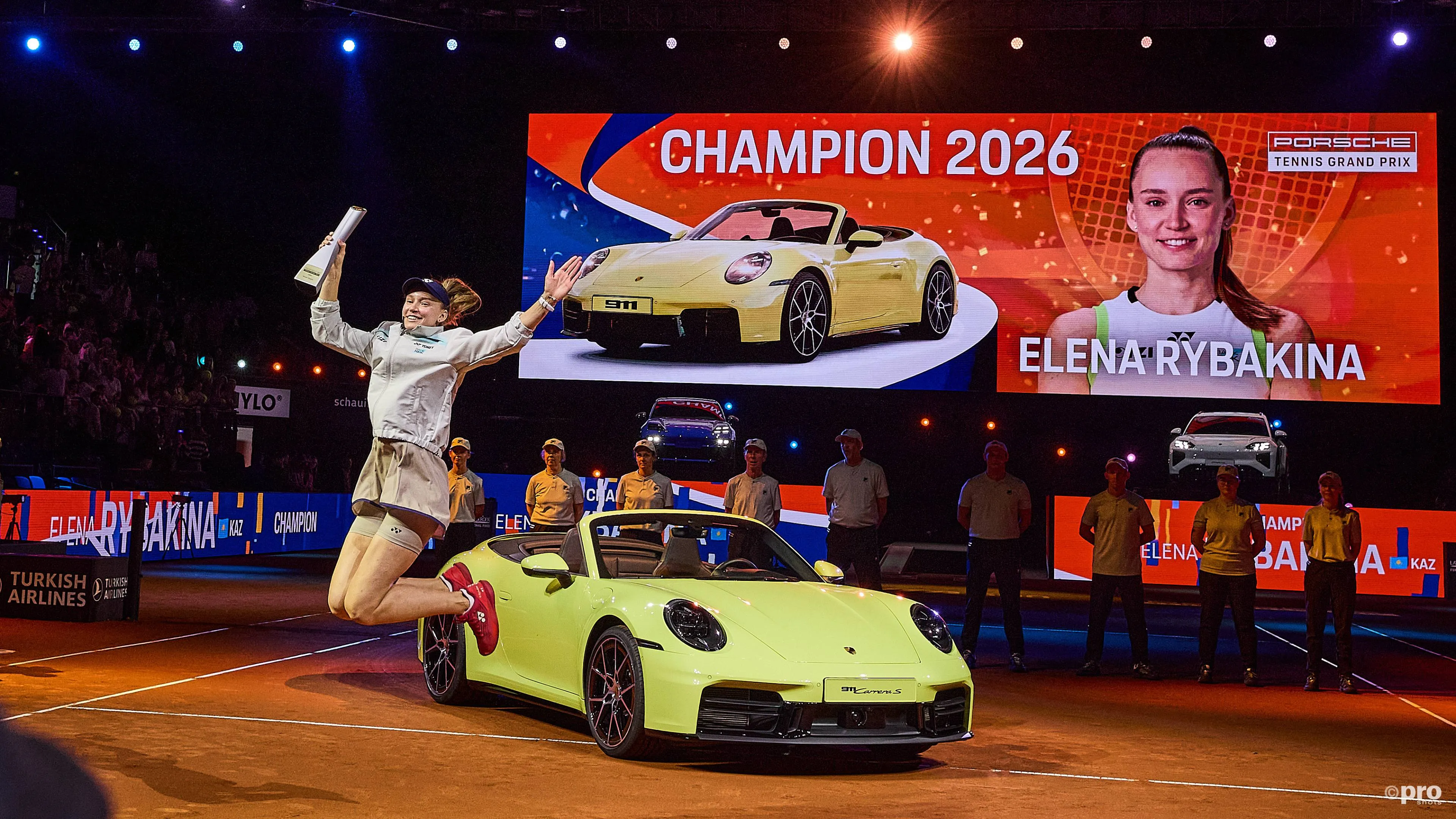 Elena Rybakina jumps up after winning Stuttgart