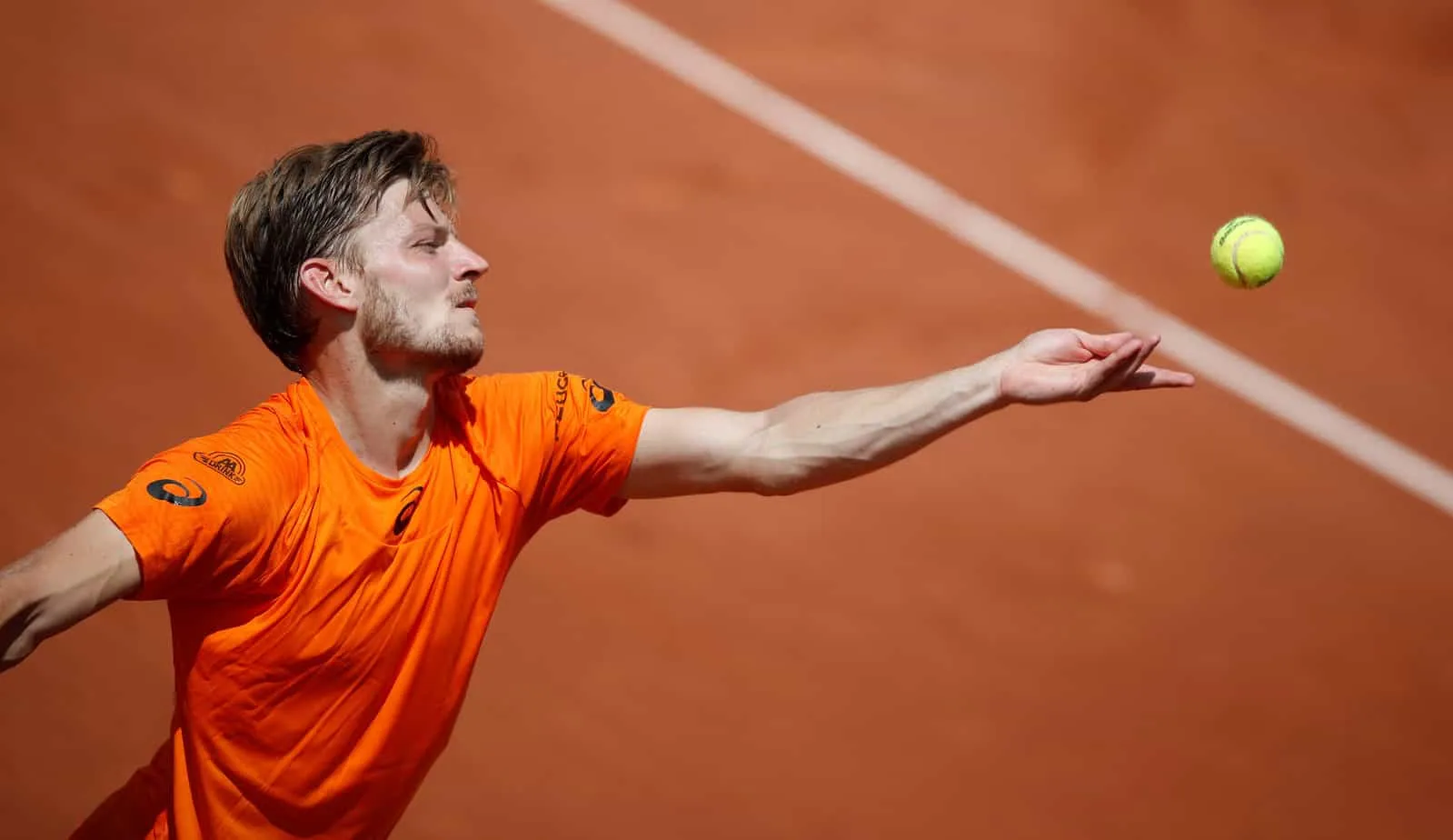 Roland Garros prohíbe el alcohol en las gradas tras el incidente del escupitajo a David Goffin