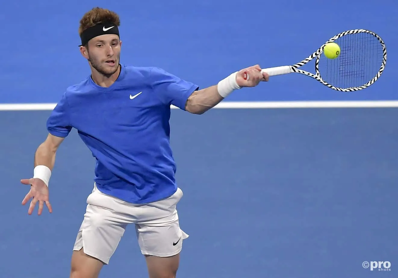 Moutet takes aim at both Sharapova and Kyrgios after Raducanu mocking: "Funny you talk about cheating when your profile picture is Sharapova"
