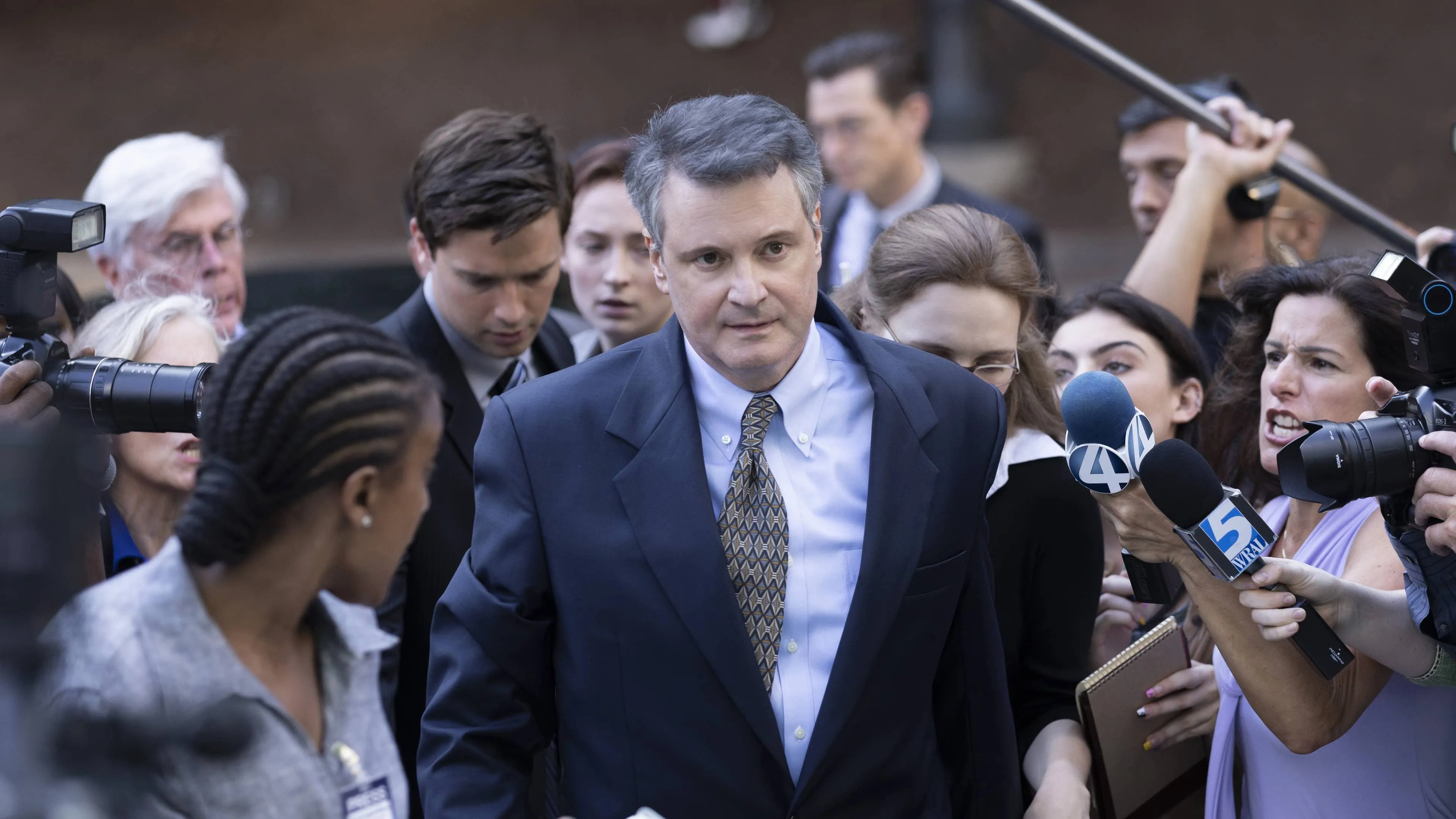 Indrukwekkende miniserie met Toni Collette en Colin Firth nu te zien op Netflix