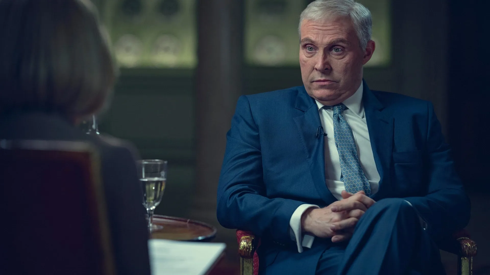 Netflix deelt eerste teaser van spraakmakende Prince Andrew-film 'Scoop'