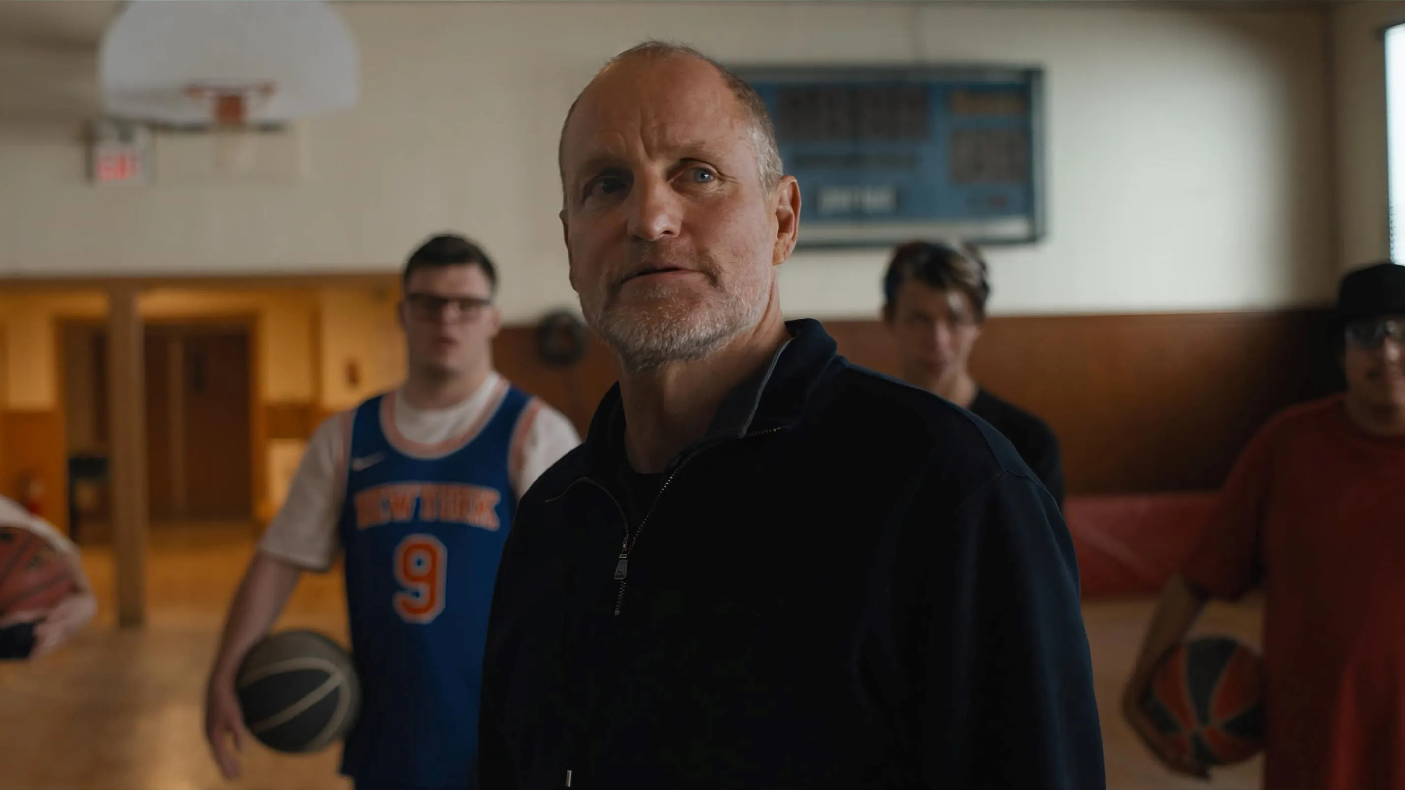 Ontroerend drama met Woody Harrelson vanaf vandaag nieuw op Netflix: "Hartverwarmend!"