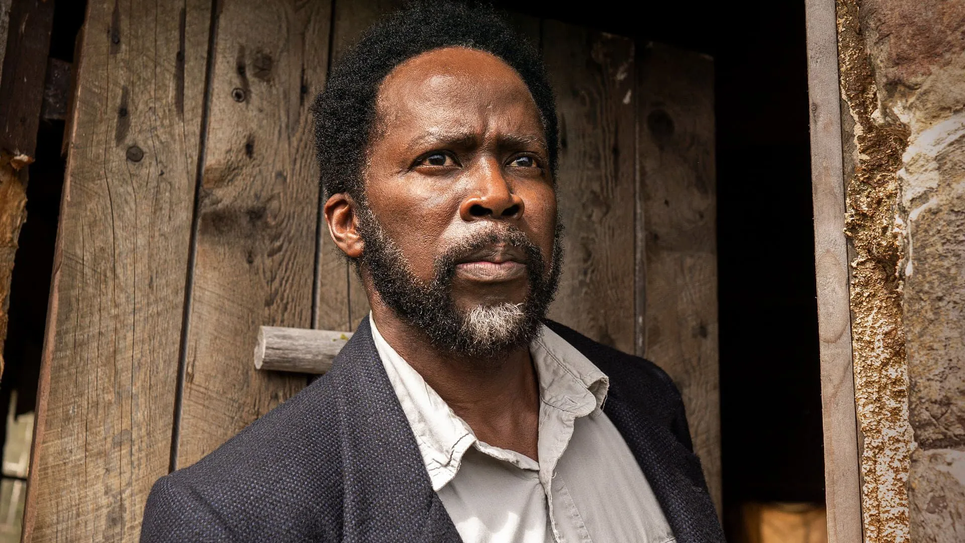 'FROM' op Netflix: Alles over de bejubelde horrorserie met Lost-acteur Harold Perrineau