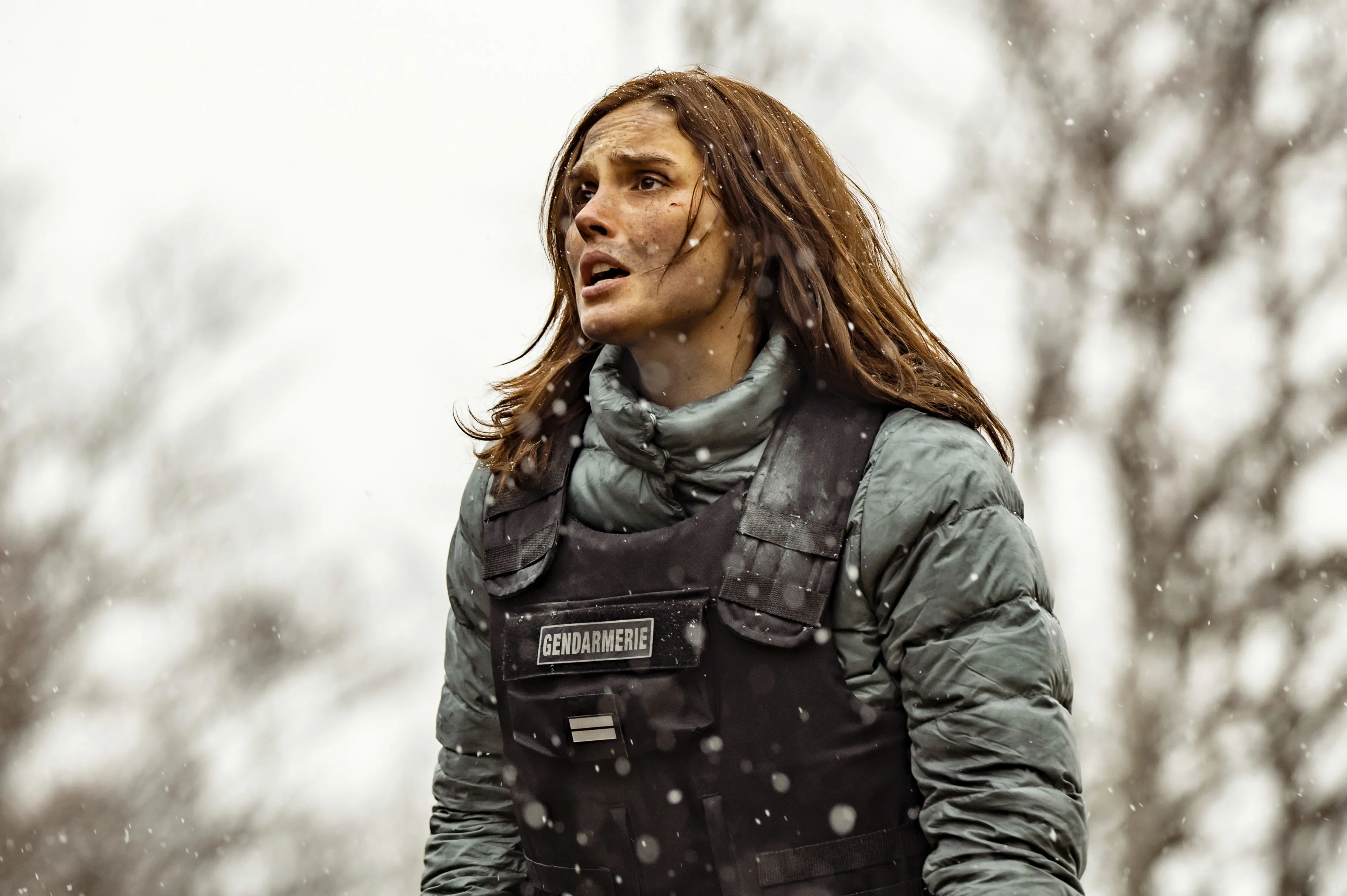 Alles over 'Anthracite' op Netflix: Waargebeurde thrillerserie over mysterieuze Franse sekte