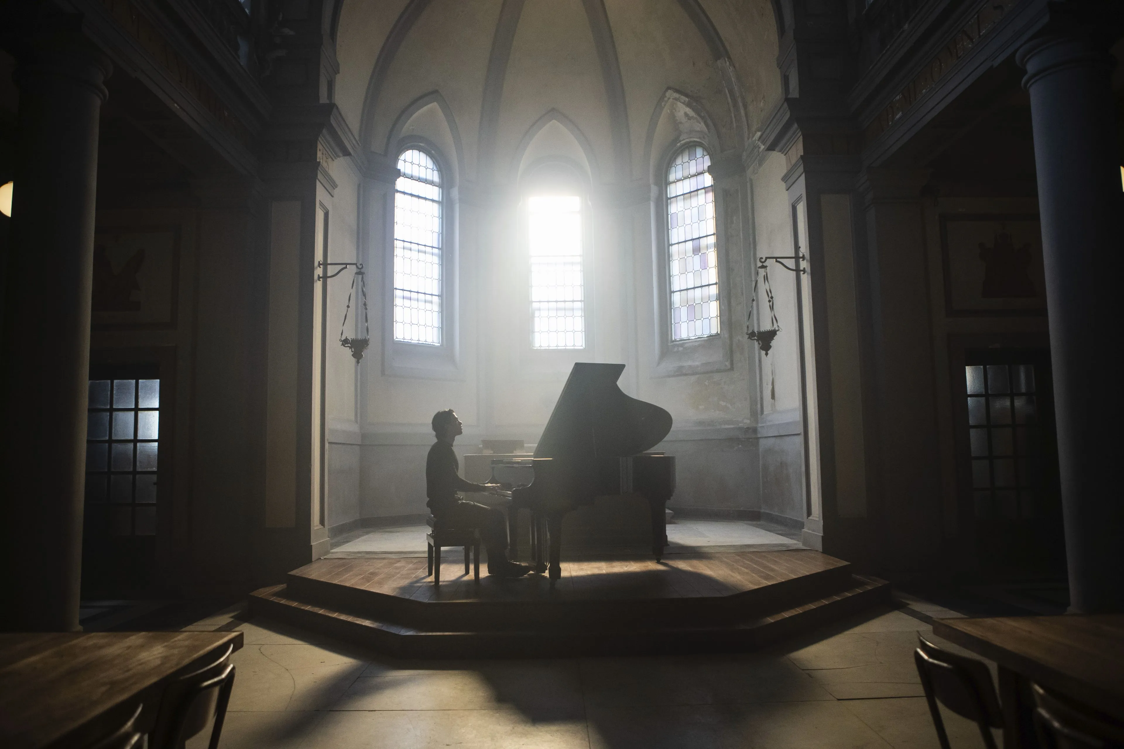 Gloednieuwe romantische fantasyfilm 'The Tearsmith' vanaf vandaag te zien op Netflix