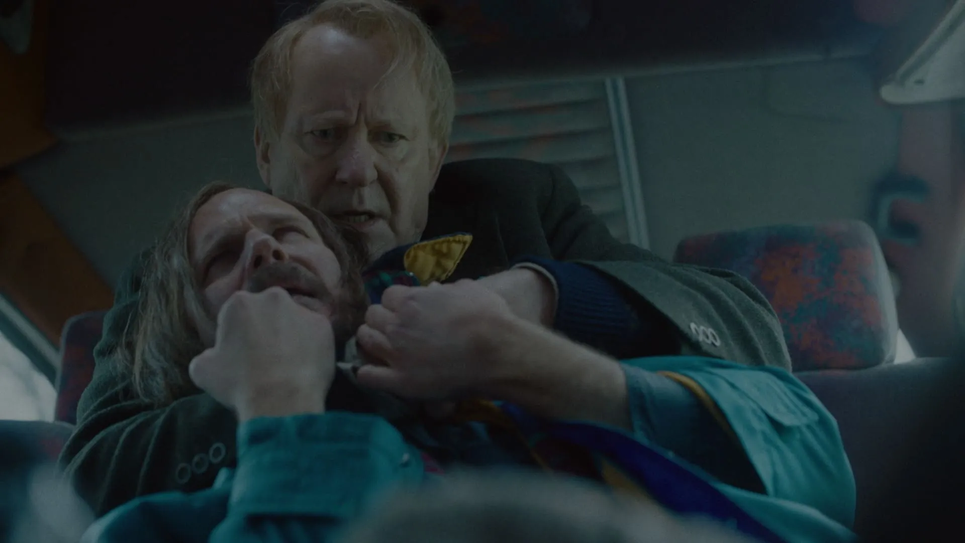 Stellan en Gustaf Skarsgård schitteren in de duistere waargebeurde thriller 'What Remains'