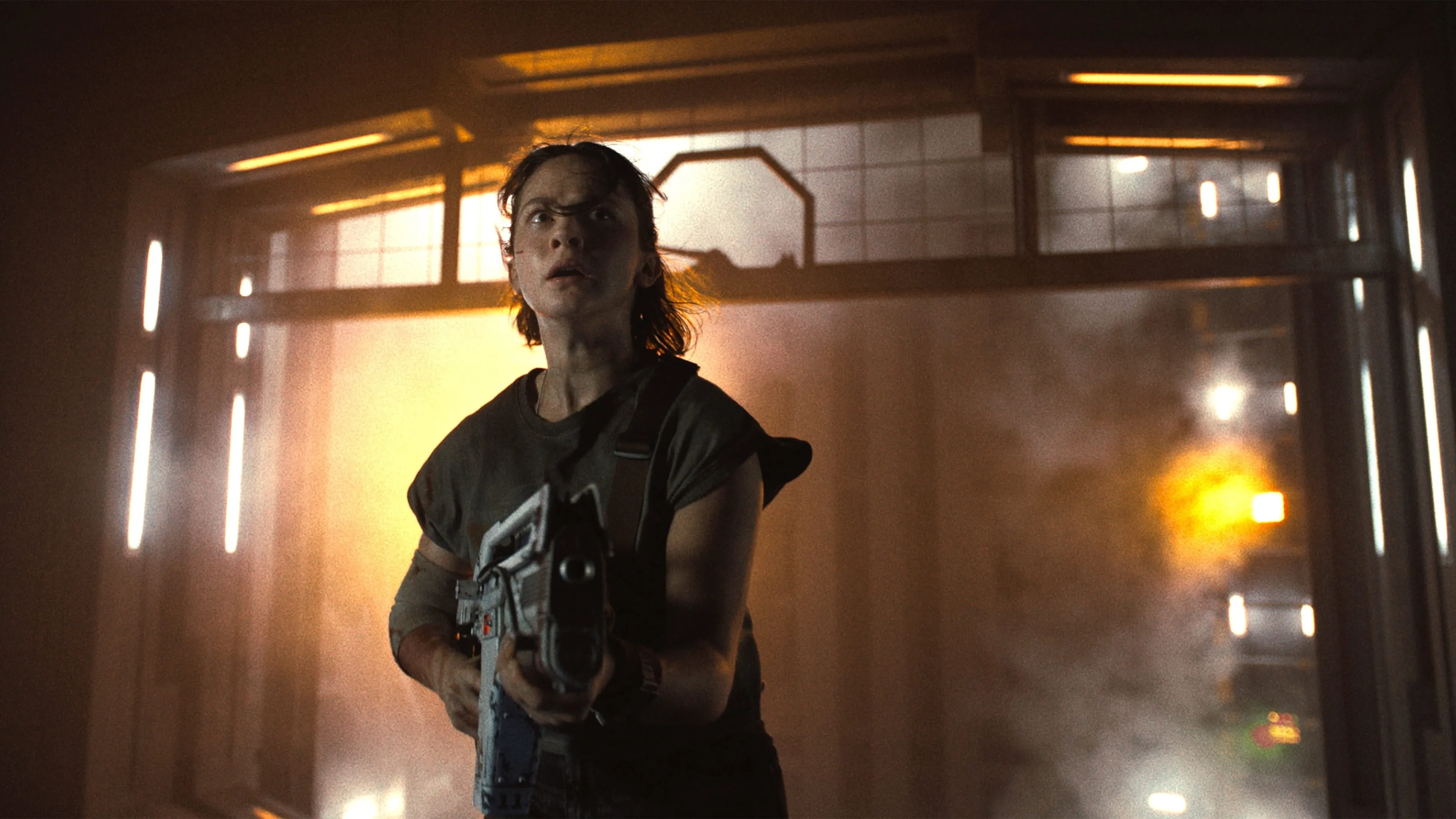 Cailee Spaeny schittert in de eerste bloedstollend spannende trailer van 'Alien: Romulus'