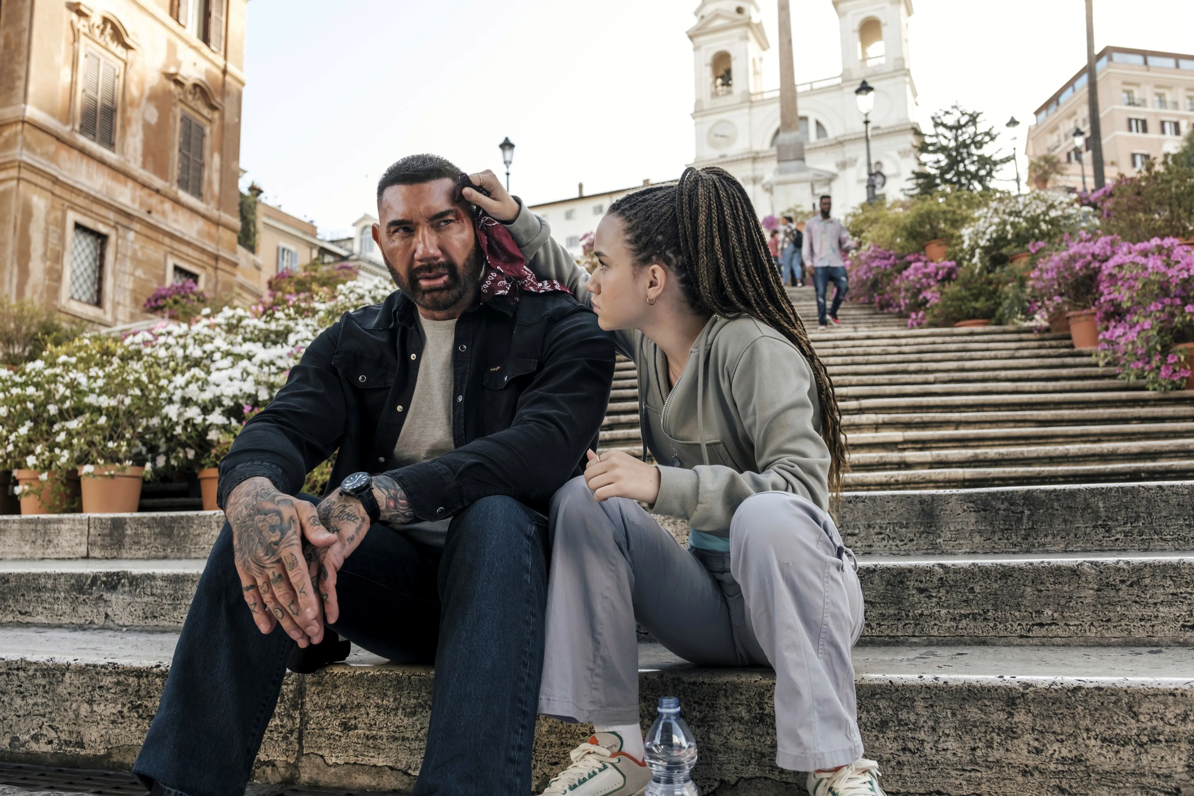 Dave Bautista en Chloe Coleman zijn terug in de sequel van Prime Video-actiekomedie 'My Spy'