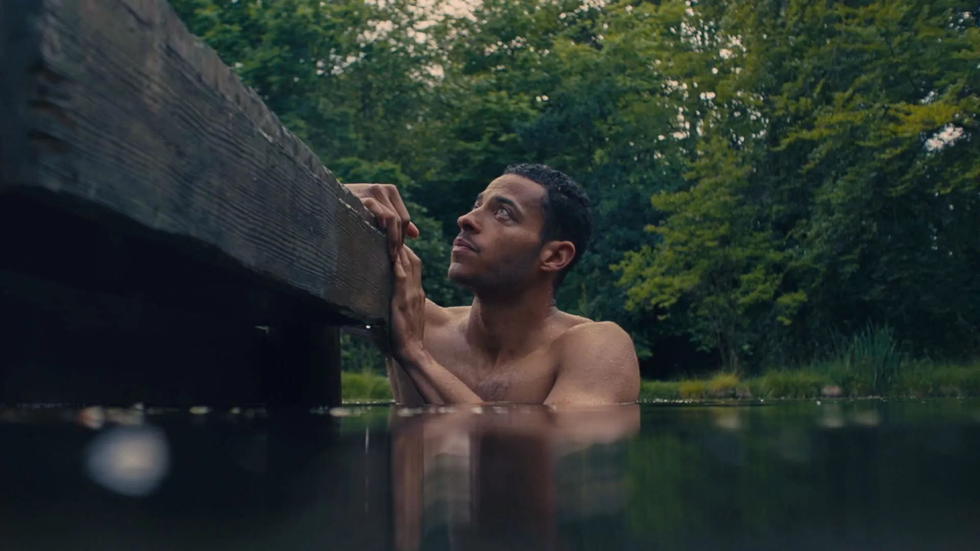 Nieuwe Britse psychologische thriller populair op Netflix in België: "Fascinerende film!"
