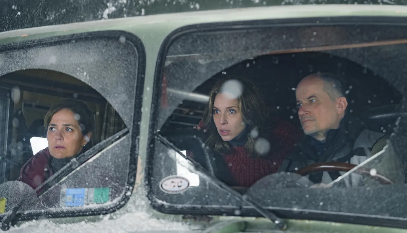 Aliens veroorzaken een dodelijke sneeuwstorm in de nieuwe Netflix-serie 'The Eternaut'
