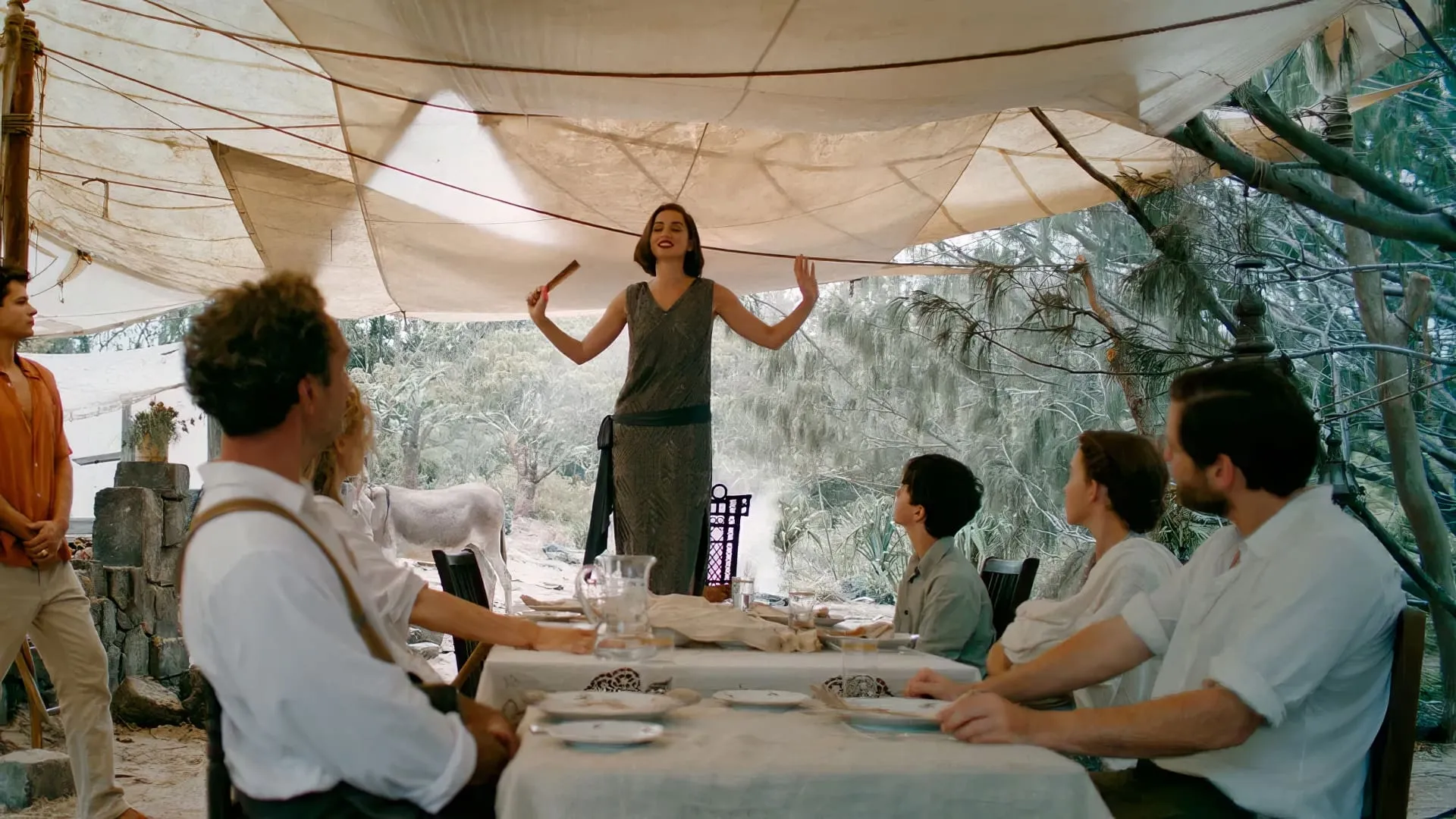 Ana de Armas en Sydney Sweeney hebben een "gekke driehoeksrelatie" in de nieuwe film 'Eden'