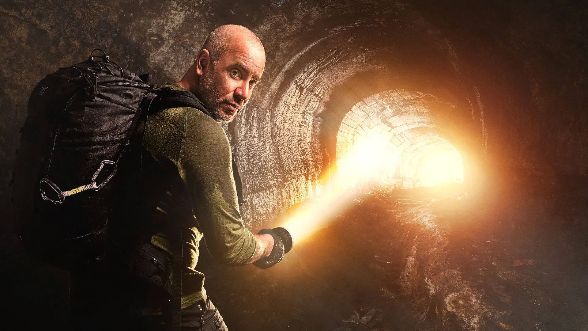 Jeroen van Koningsbrugge reist met urbex-expert Bob Thissen door heel Europa voor HBO Max